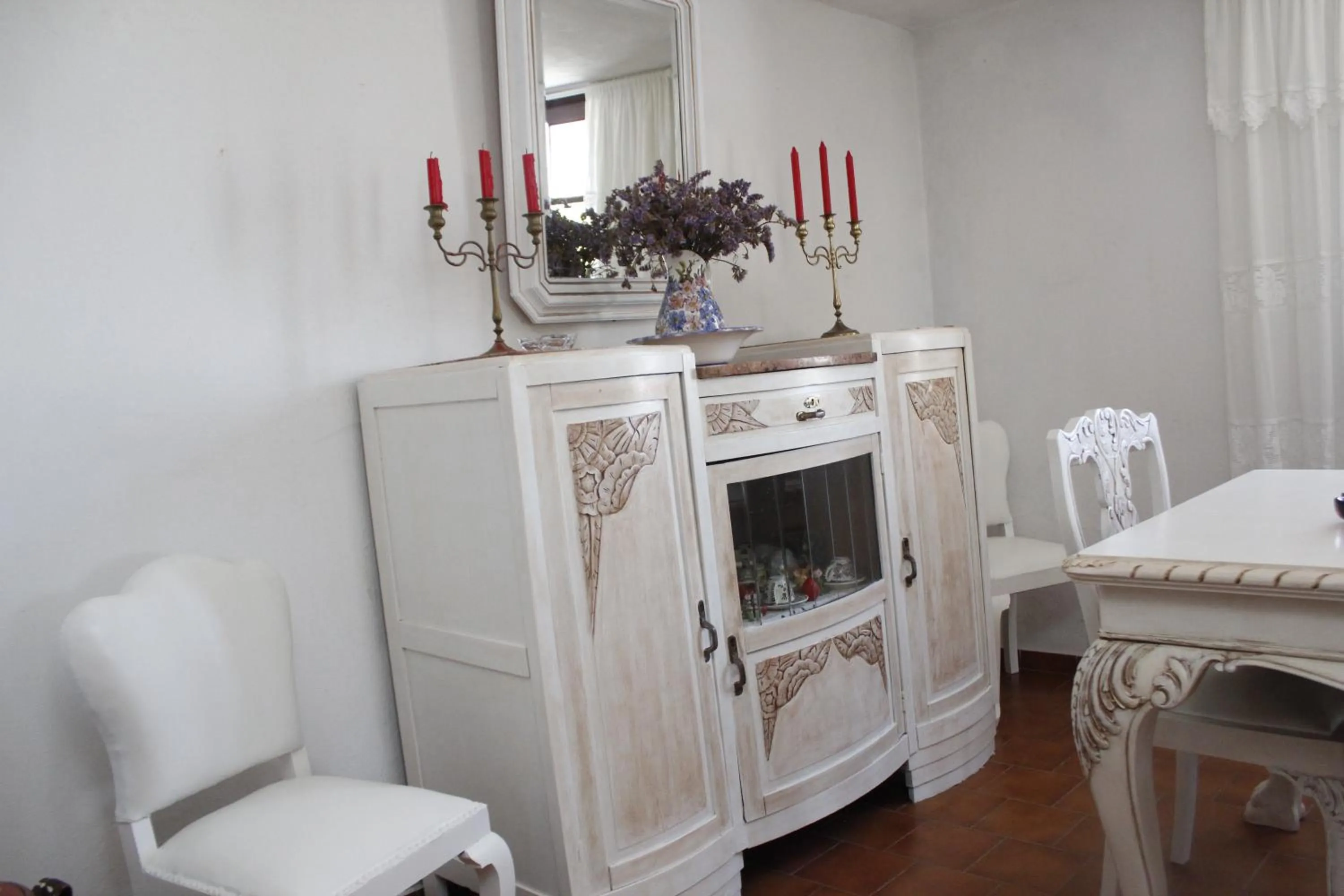 Dining area in Villa Mantalena