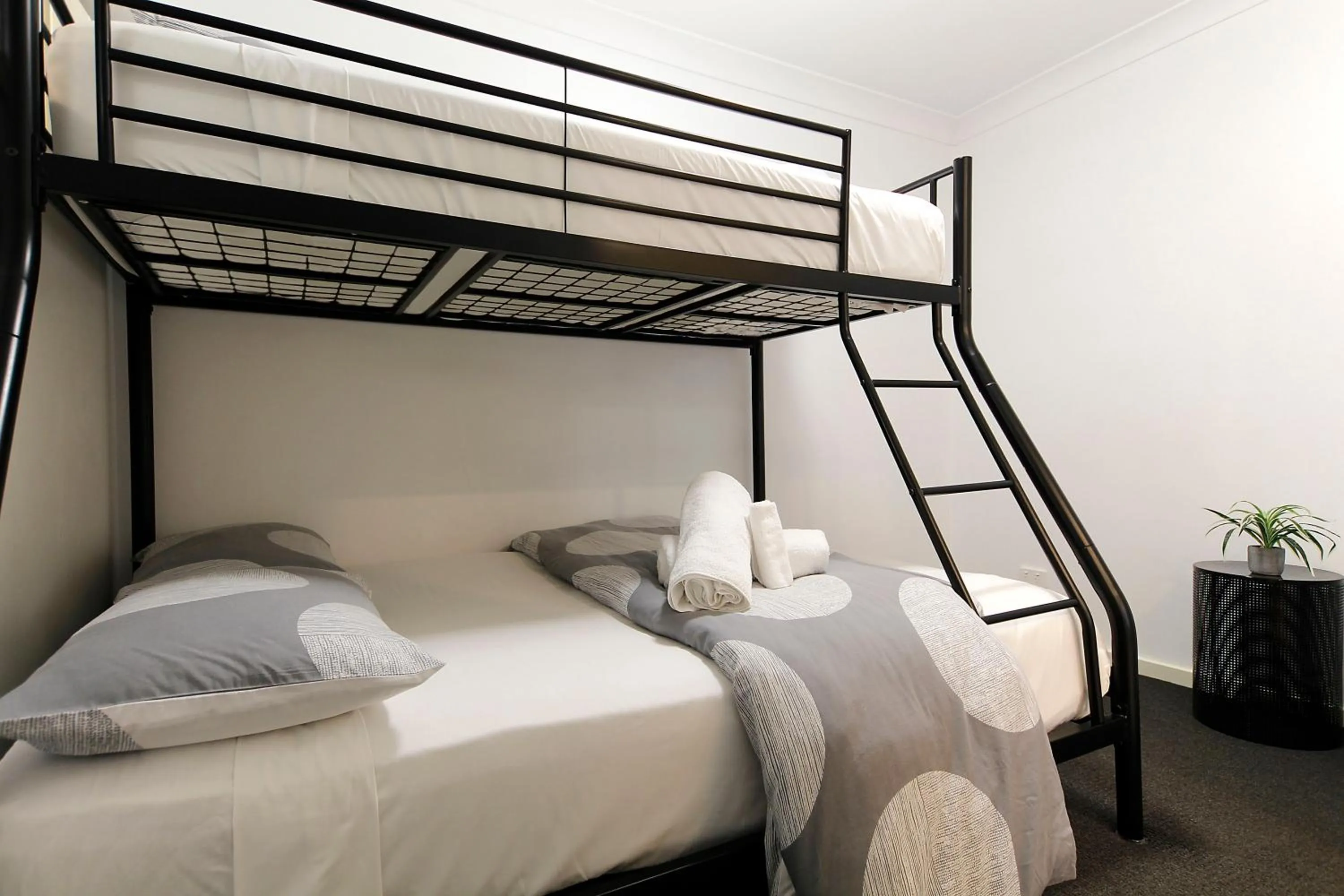 Bed in Apartments 521