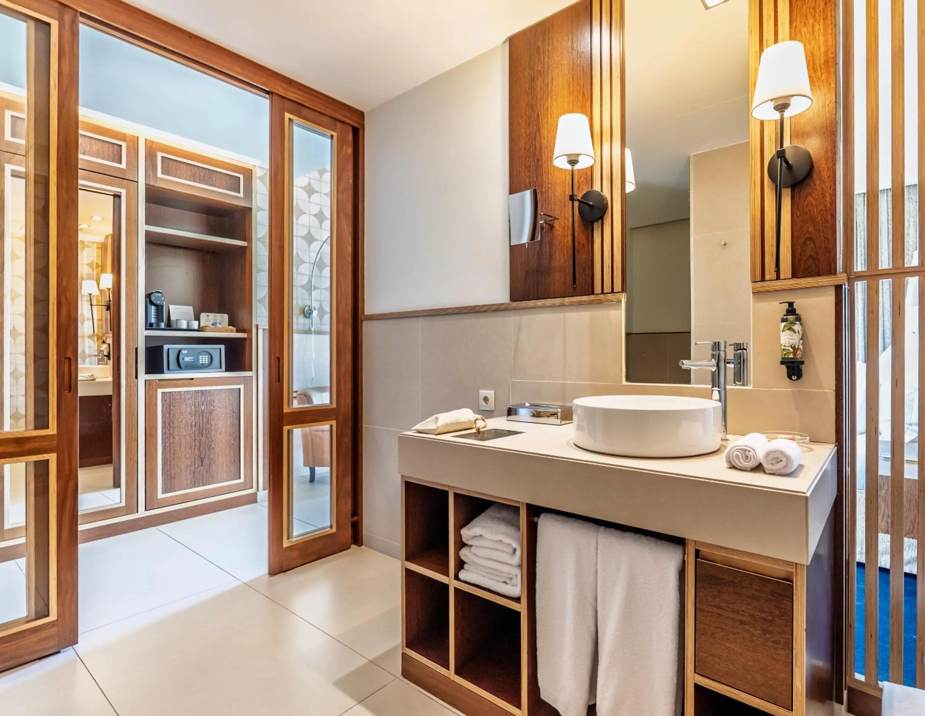 Bathroom in Wine & Books by the Sea, Algarve Resort