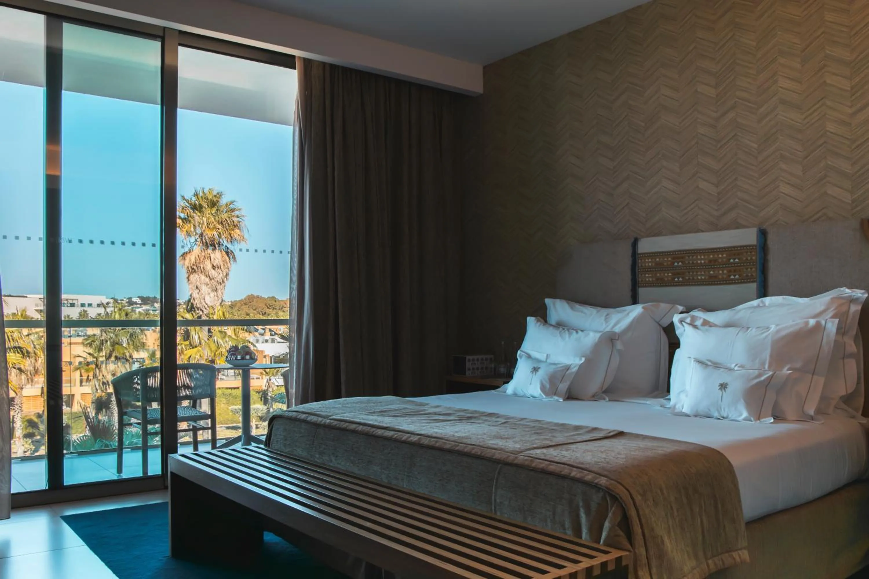 Bedroom, Bed in Wine & Books by the Sea, Algarve Resort