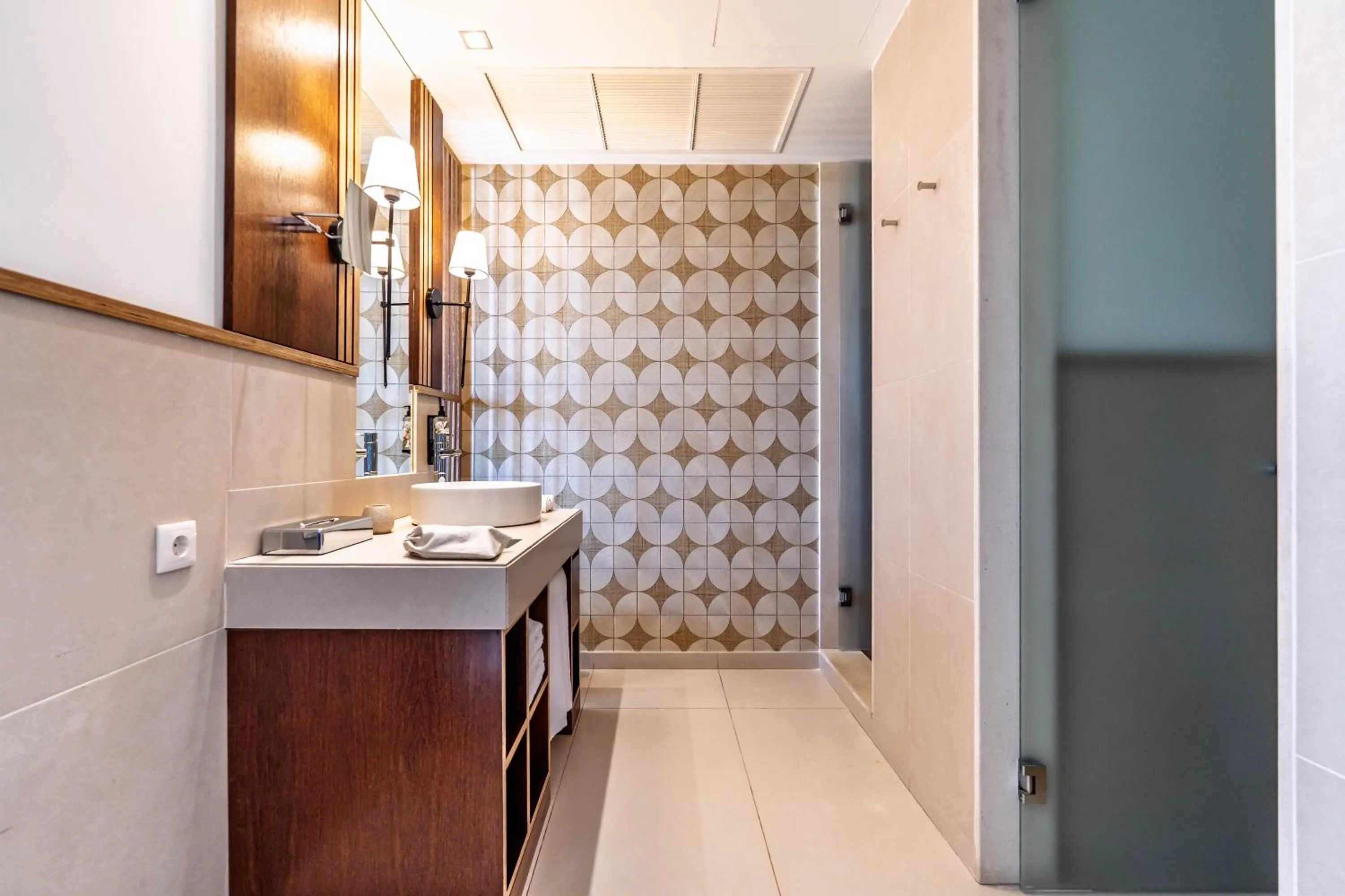 Bathroom in Wine & Books by the Sea, Algarve Resort