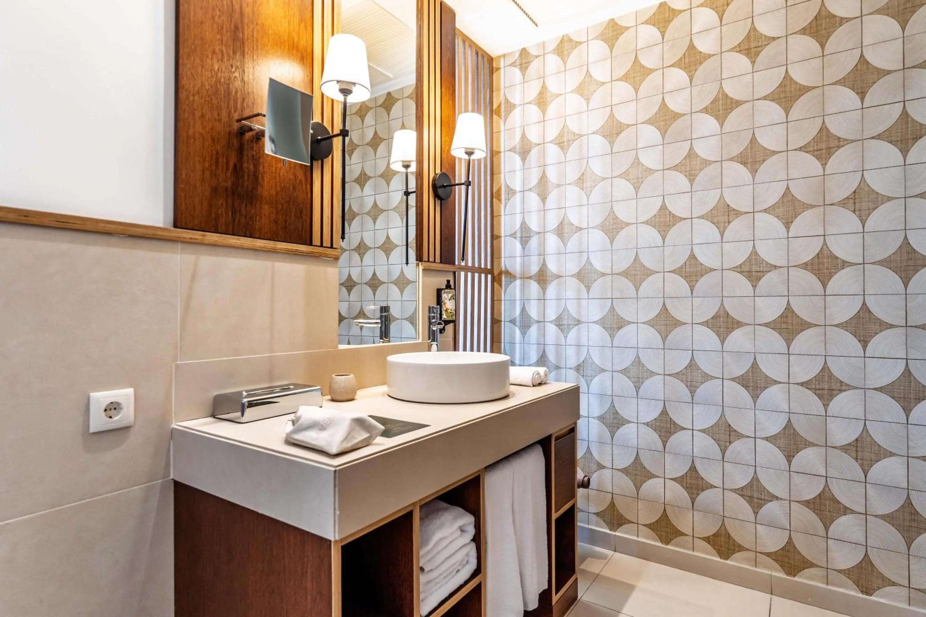 Bathroom in Wine & Books by the Sea, Algarve Resort