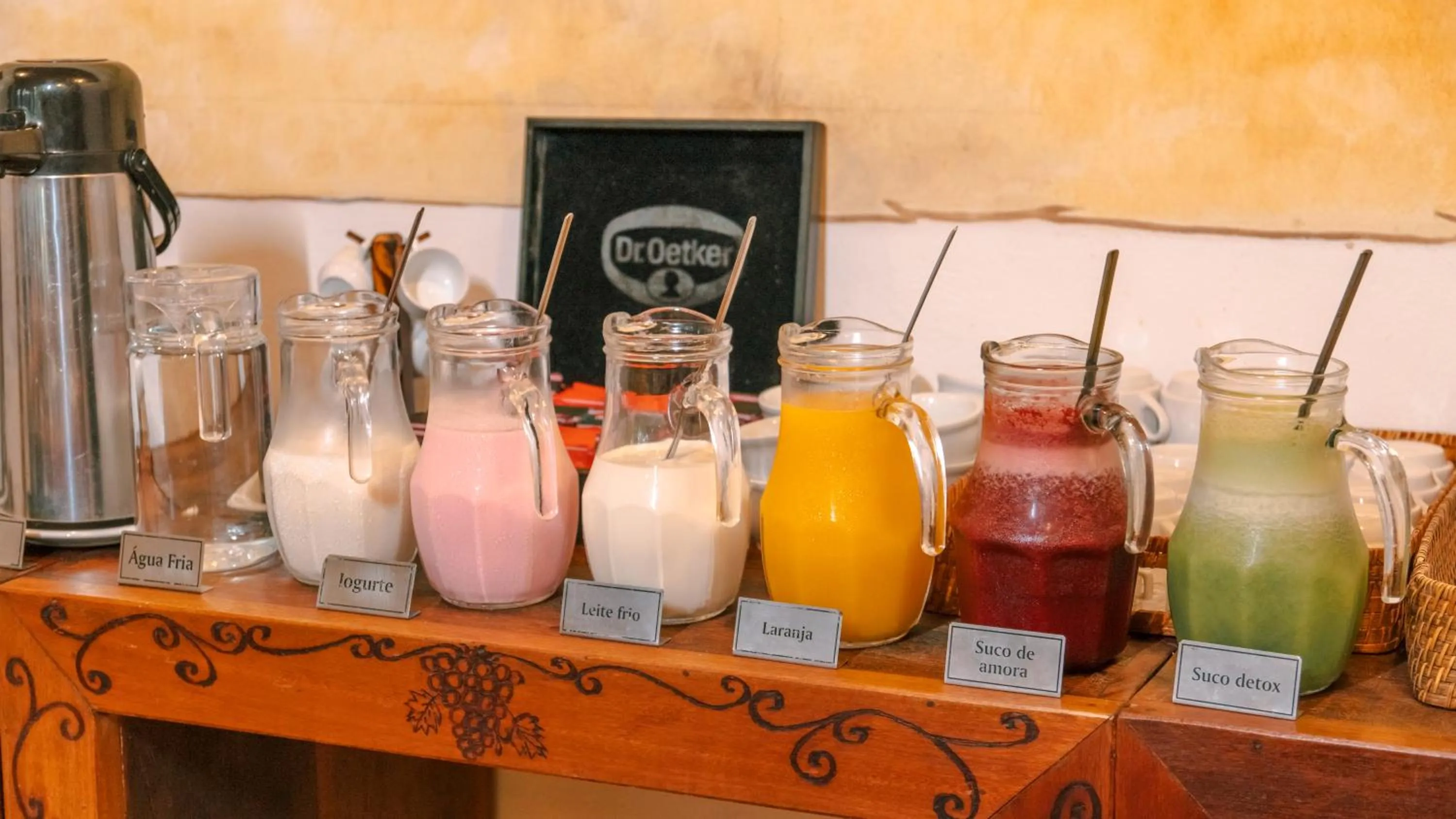 Food and drinks in Pousada La Toscana Campos do Jordão