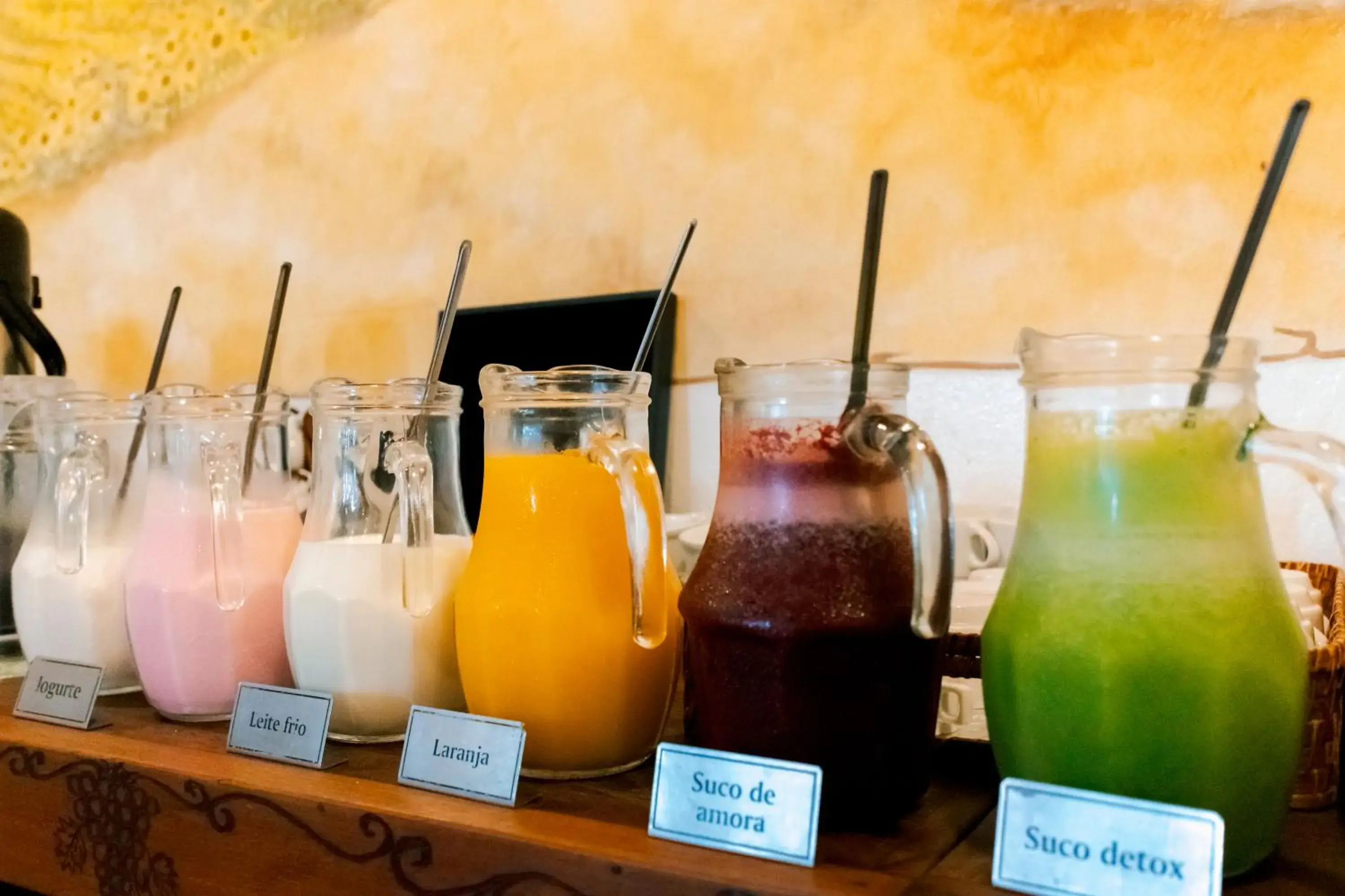 Buffet breakfast in Pousada La Toscana Campos do Jordão Buffet breakfast in Pousada La Toscana Campos do Jordão