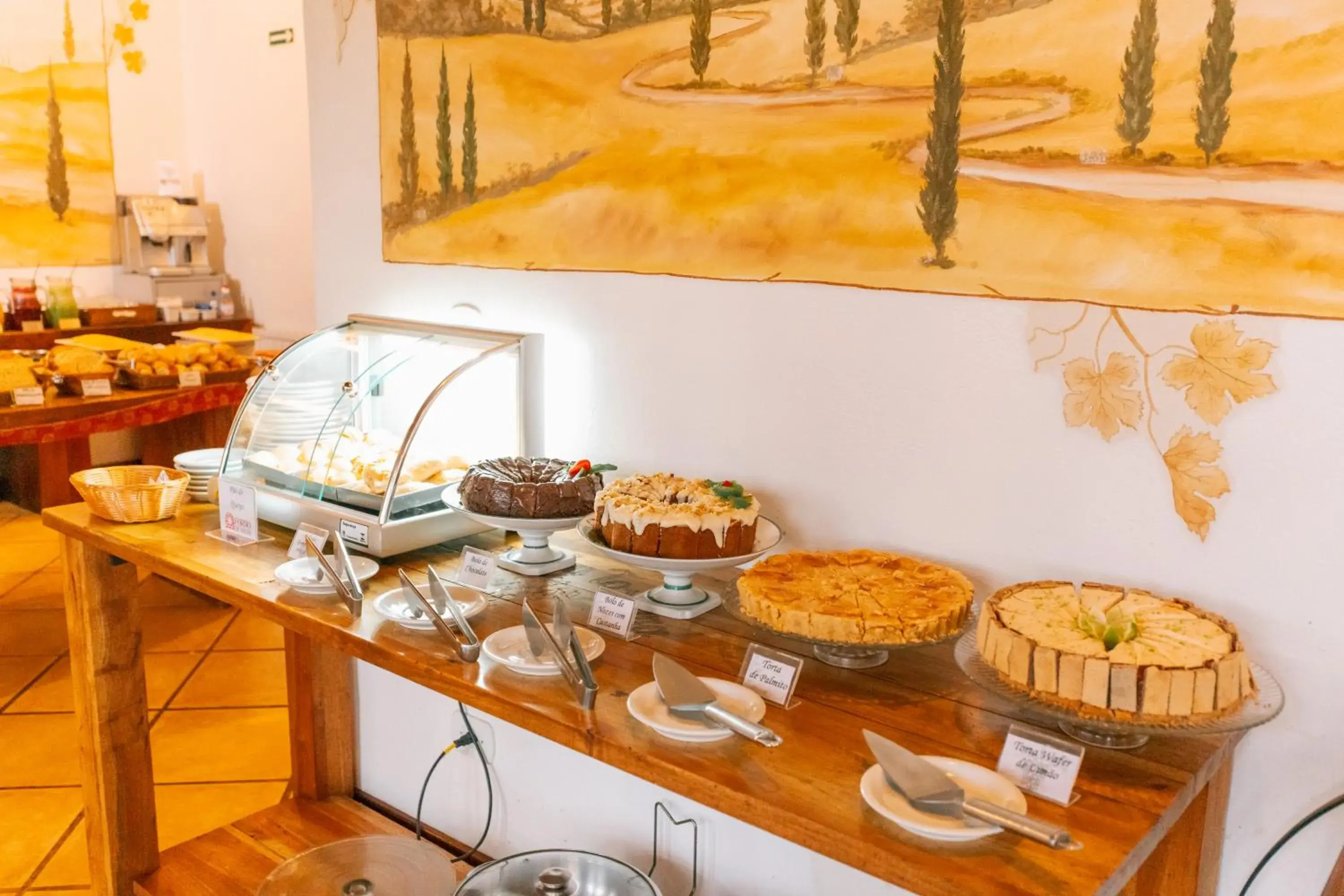 Breakfast in Pousada La Toscana Campos do Jordão Breakfast in Pousada La Toscana Campos do Jordão