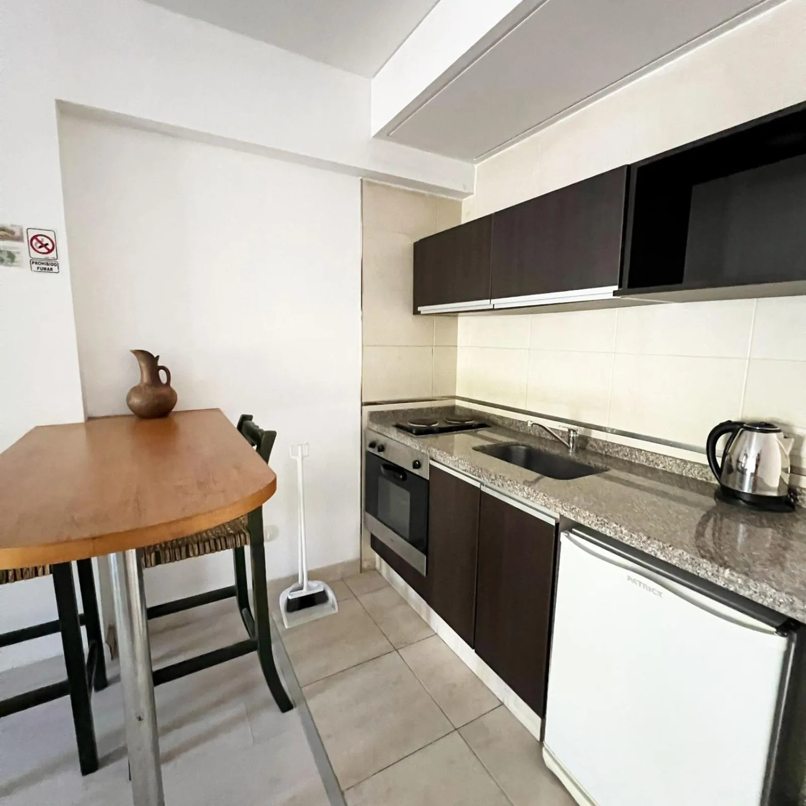 Dining area in Miliño Apart Hotel