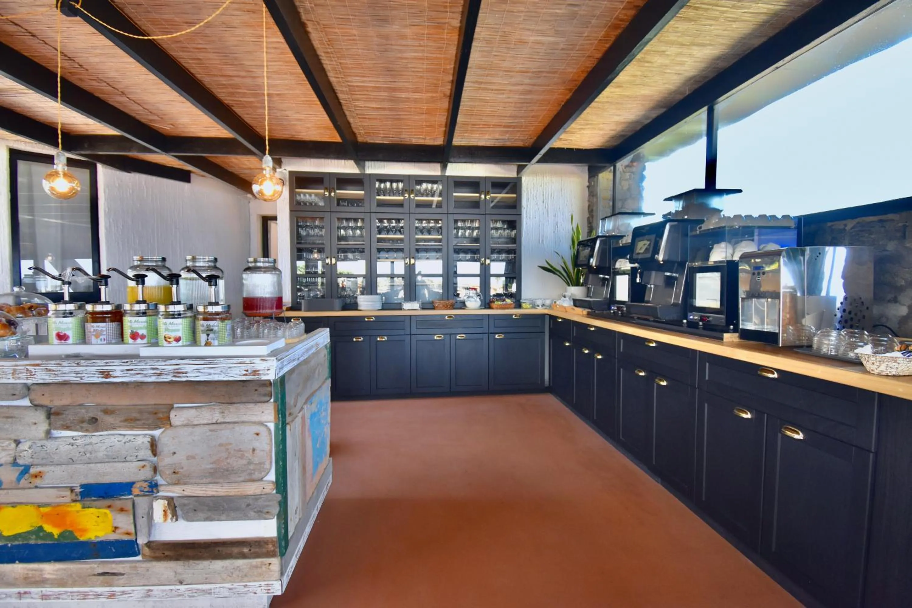 Coffee/tea facilities in Cossyra Hotel