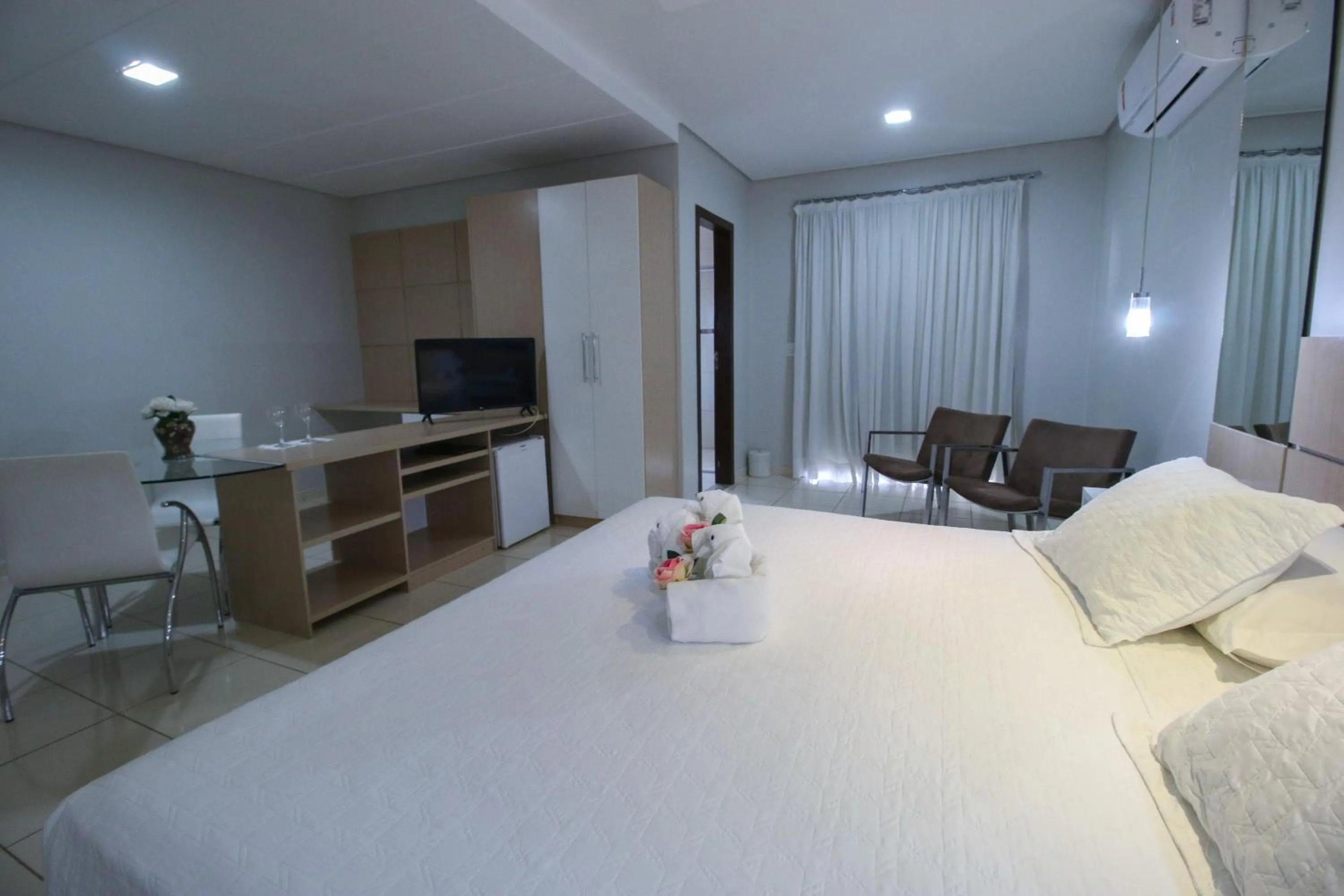 Photo of the whole room, Bed in Marruá Hotel