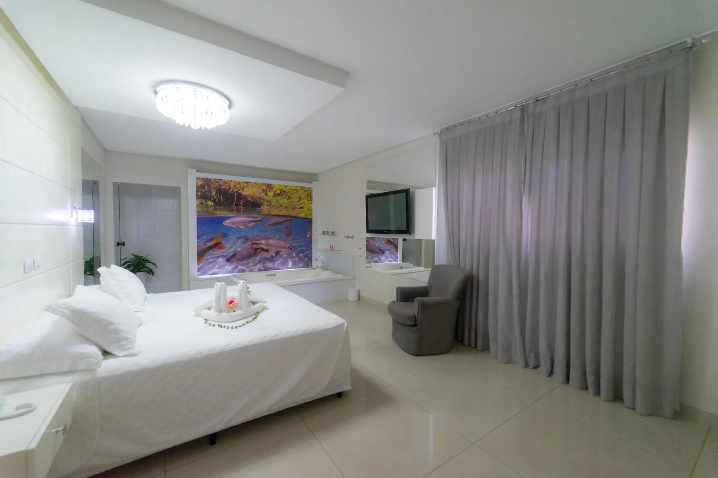 Photo of the whole room, Bed in Marruá Hotel