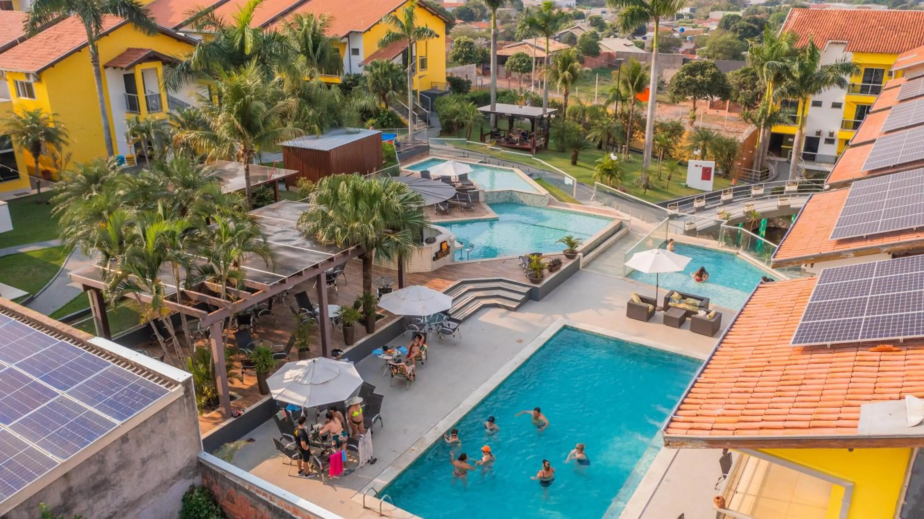 Swimming pool in Marruá Hotel
