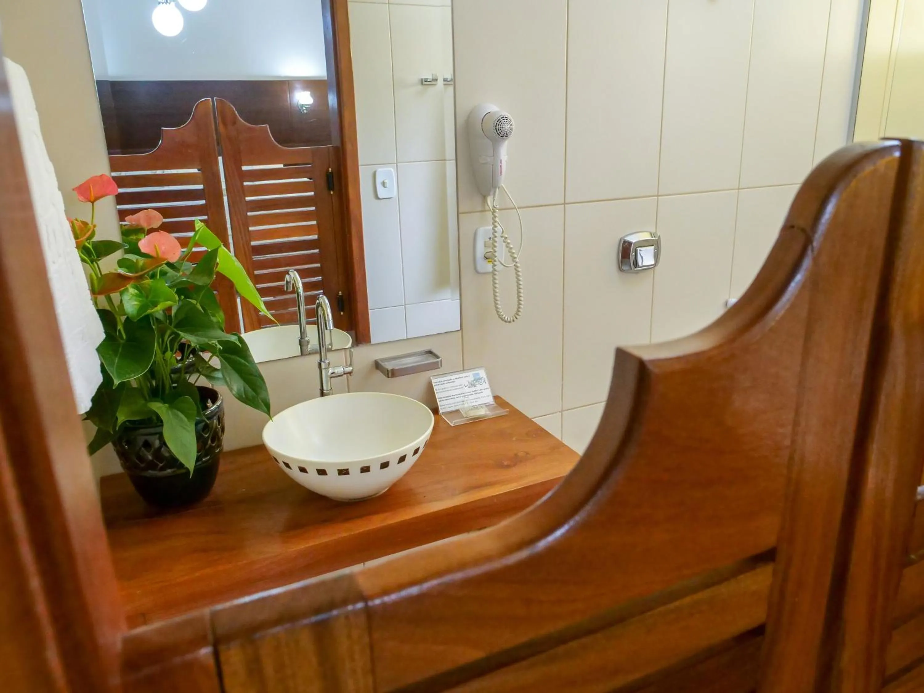Bathroom in Marruá Hotel