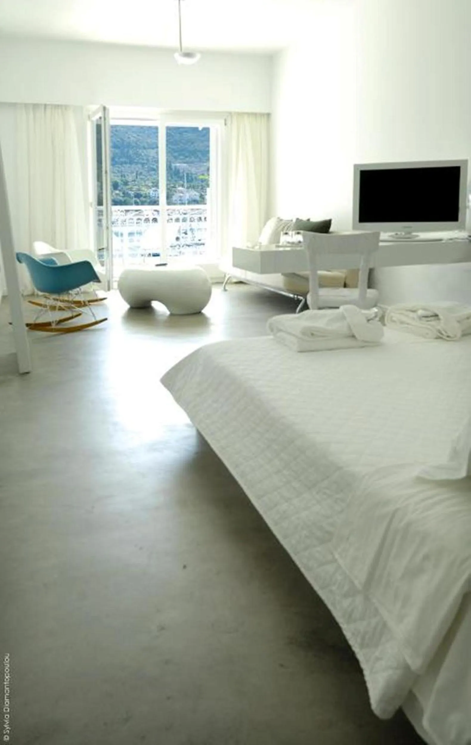 Bed in Perantzada Hotel 1811