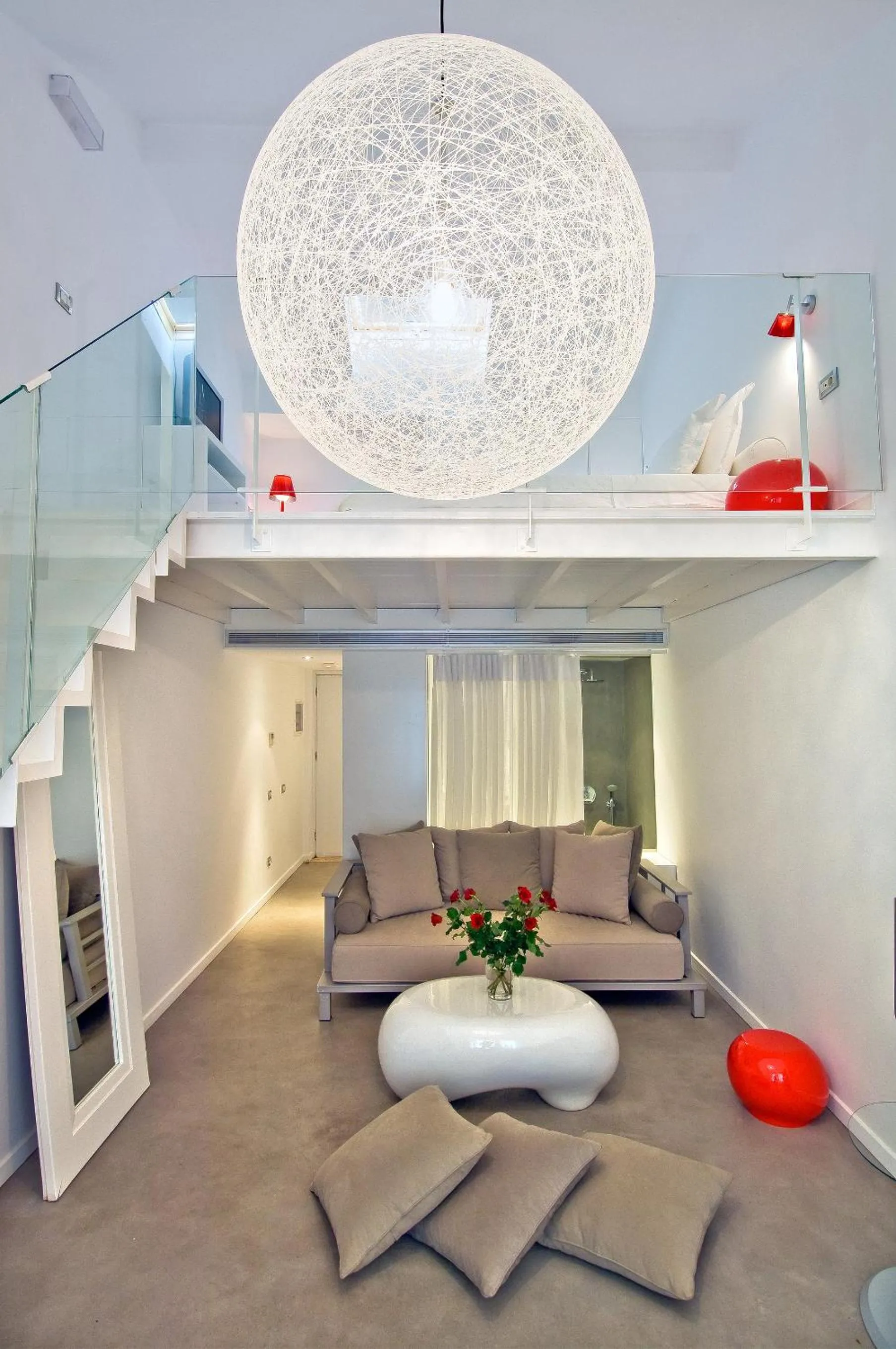 Area and facilities in Perantzada Hotel 1811