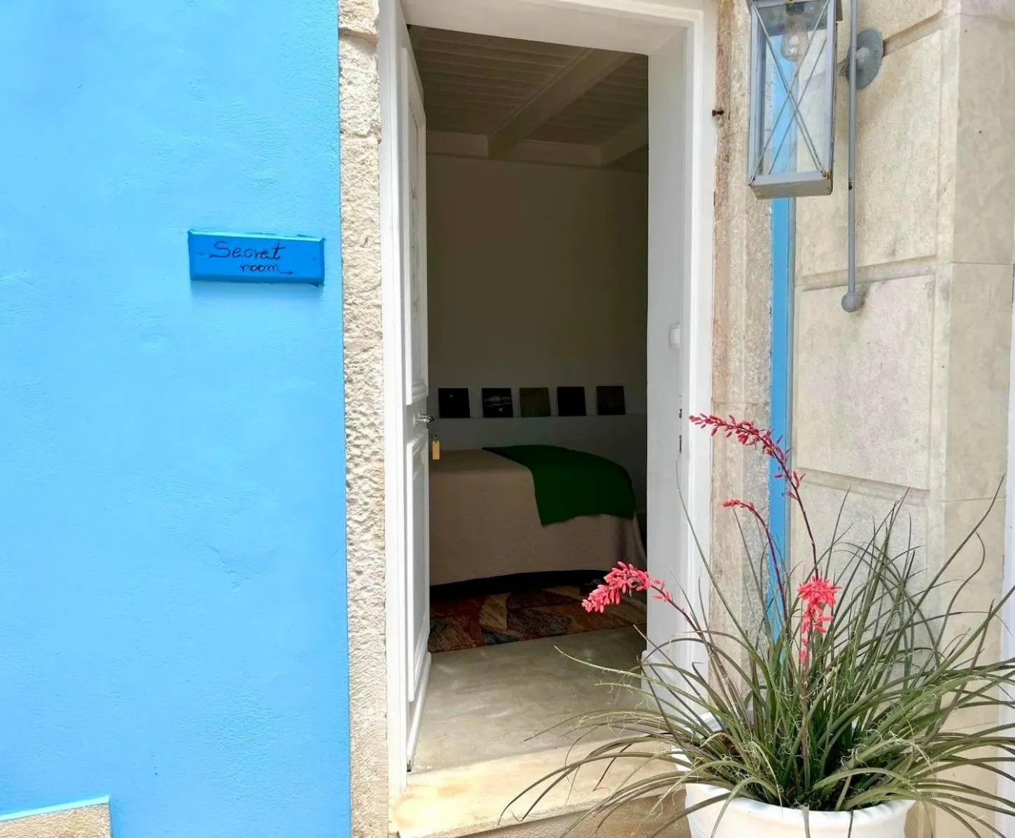 Facade/entrance in Perantzada Hotel 1811