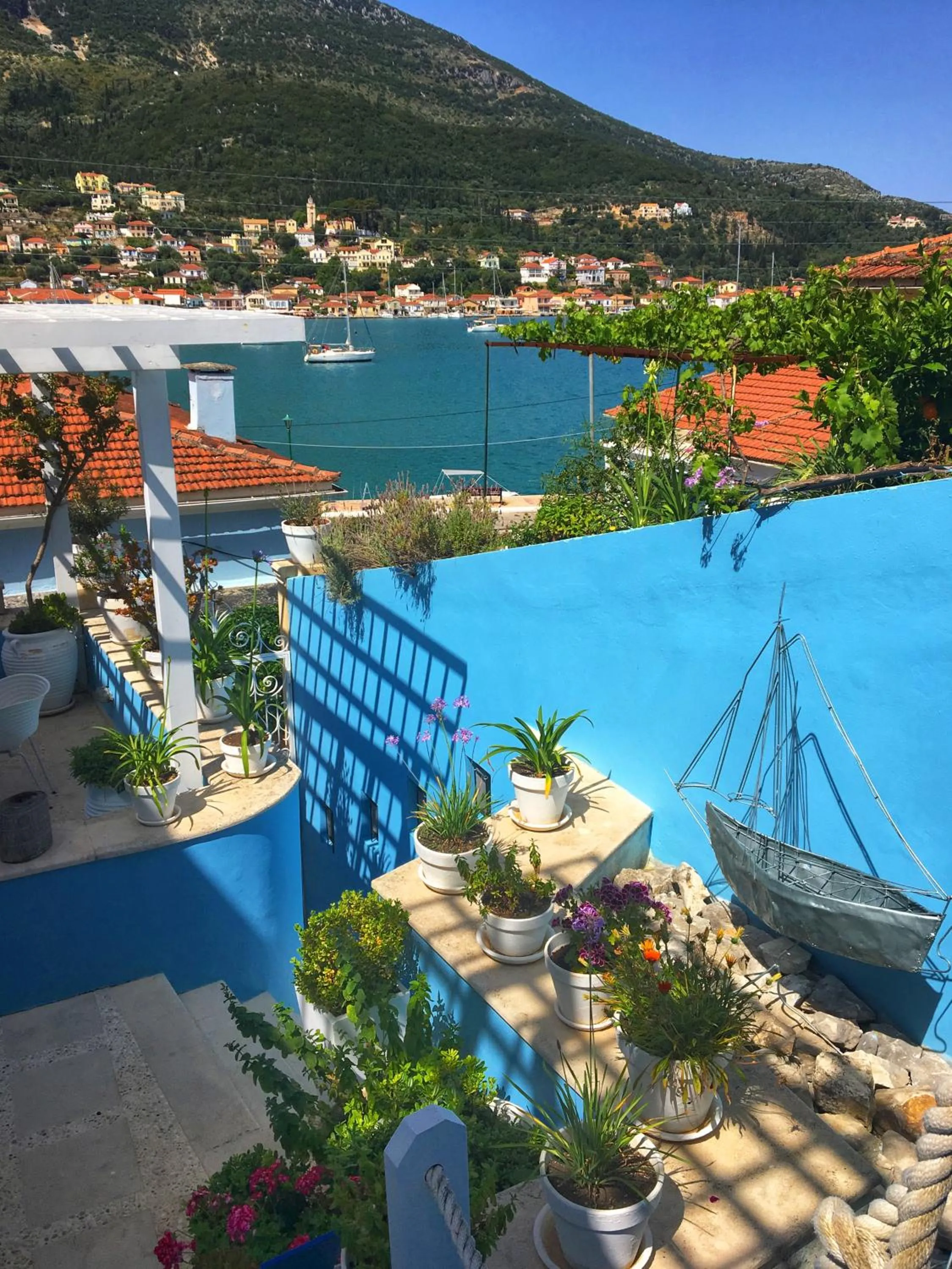 Facade/entrance in Perantzada Hotel 1811