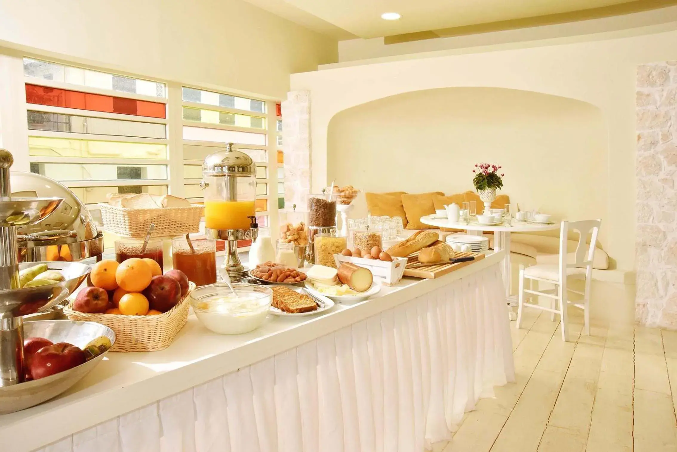 Restaurant/places to eat in Ionion Star Hotel Restaurant/places to eat in Ionion Star Hotel