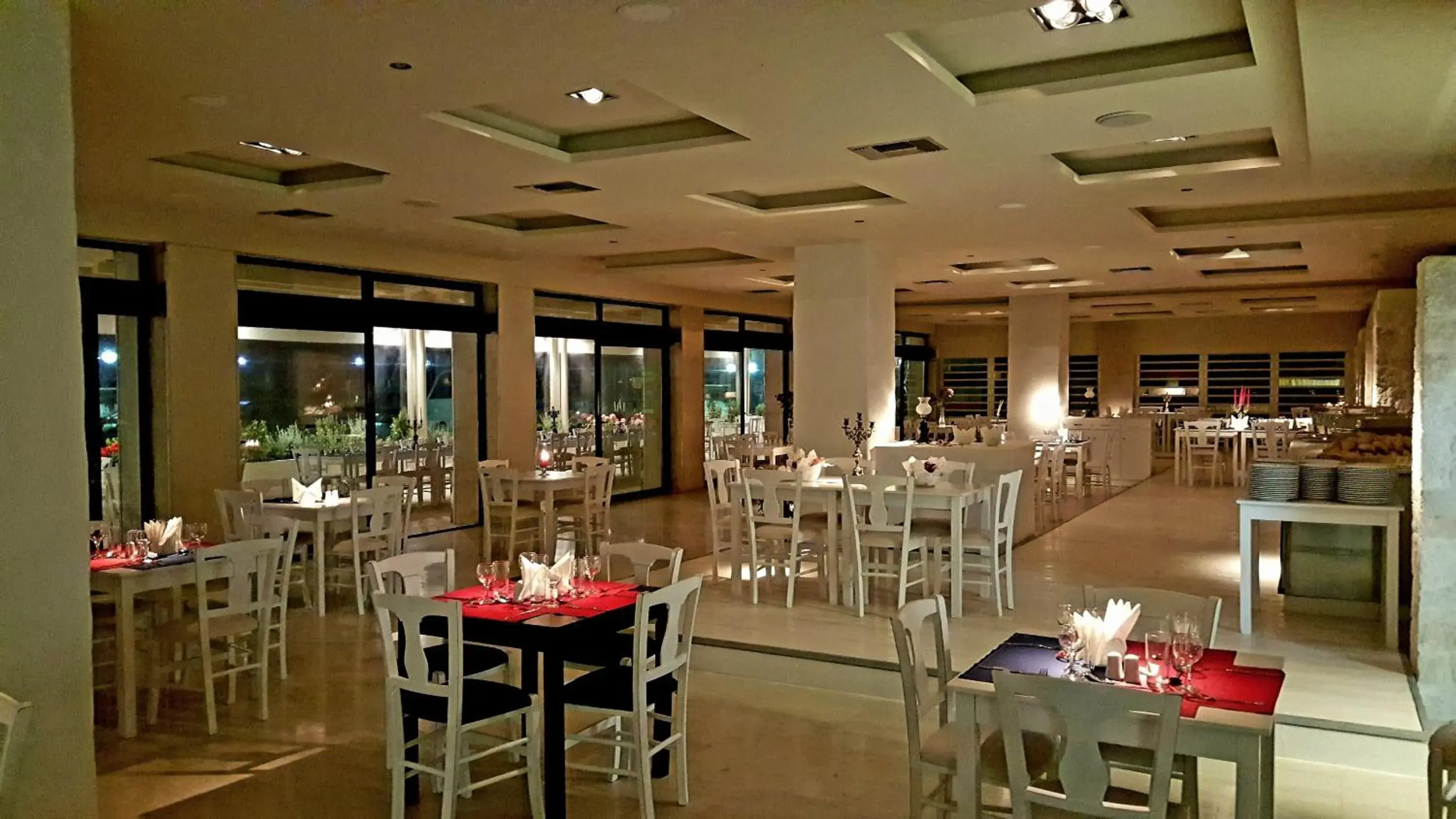 Restaurant/places to eat in Ionion Star Hotel Restaurant/places to eat in Ionion Star Hotel