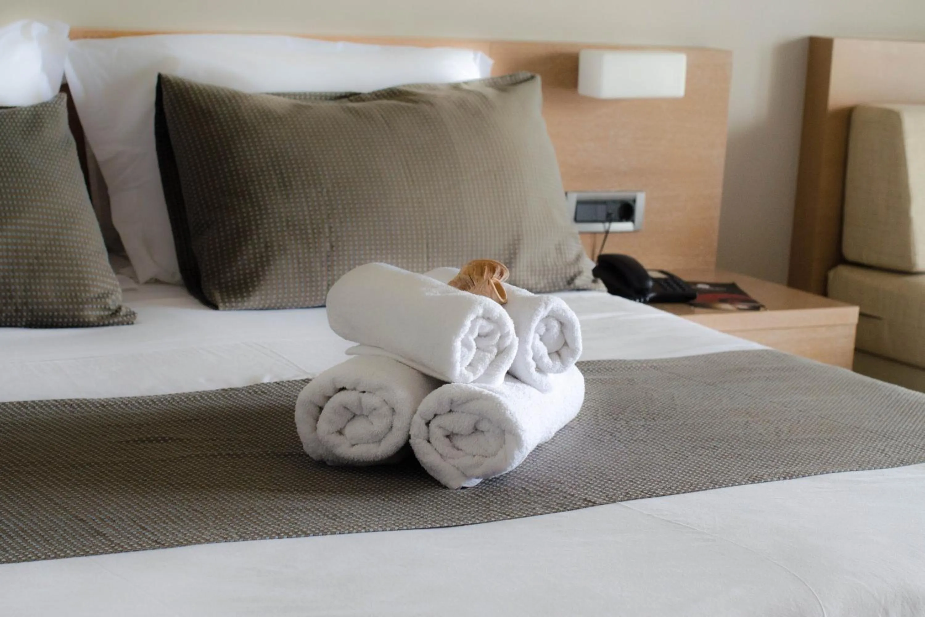 Bedroom, Bed in Nautilus Bay Hotel