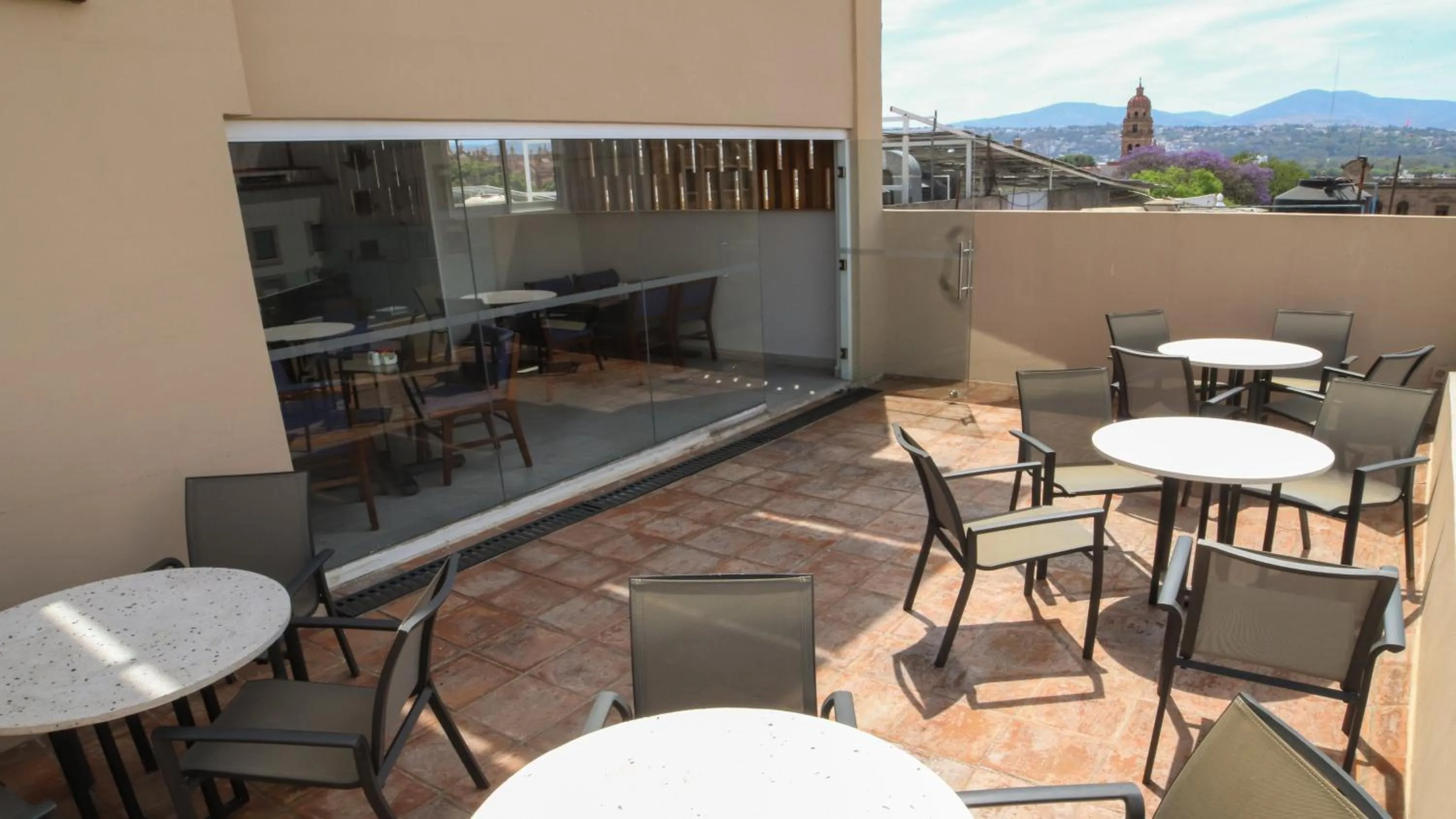 Breakfast in Holiday Inn Express Morelia Centro Historico