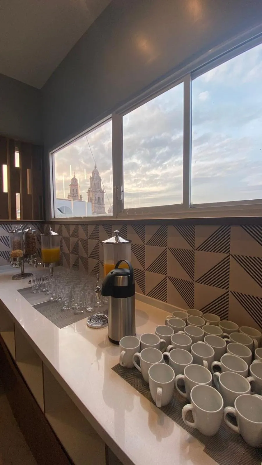 Restaurant/places to eat in Holiday Inn Express Morelia Centro Historico