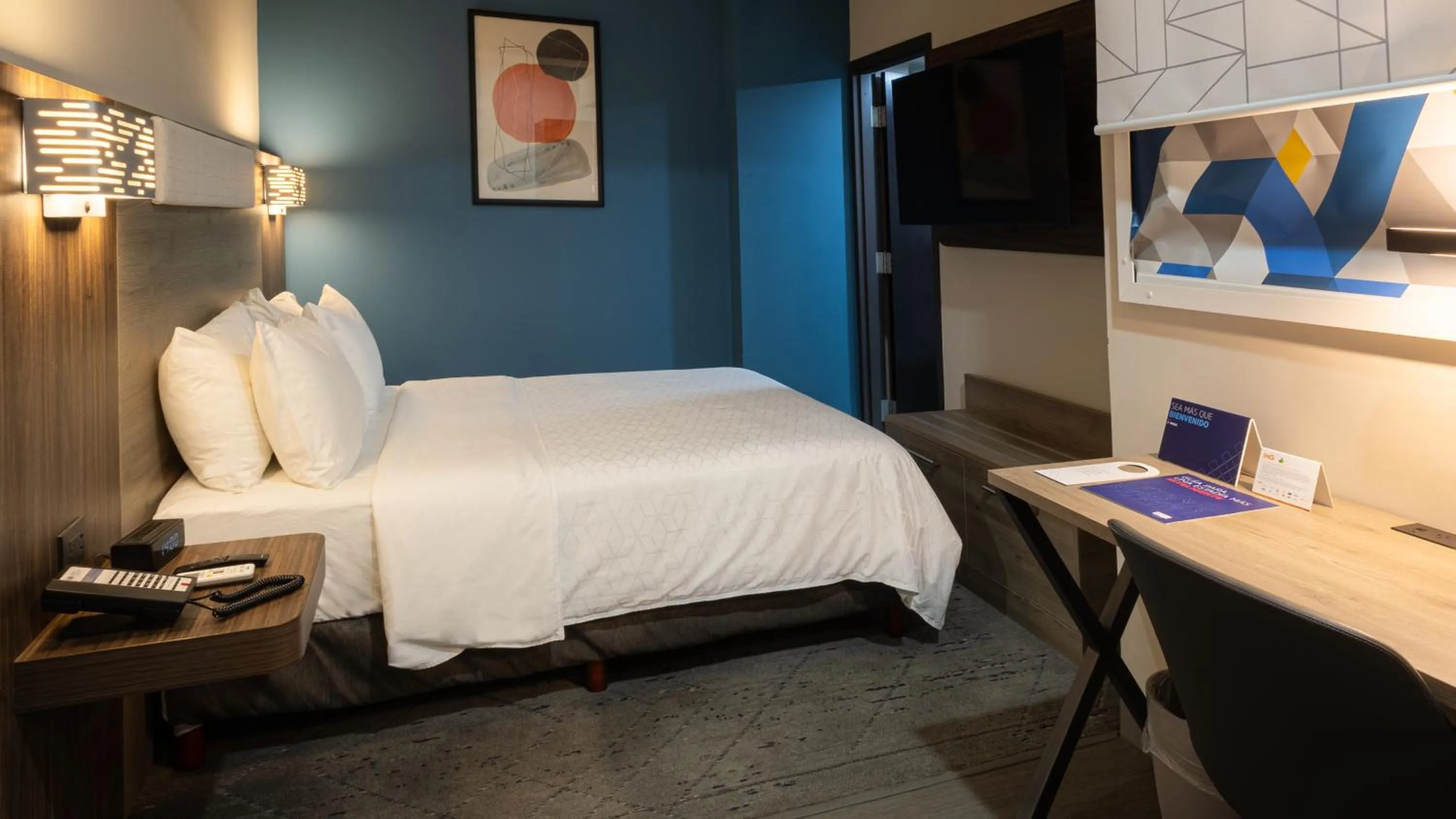 Bedroom, Bed in Holiday Inn Express Morelia Centro Historico