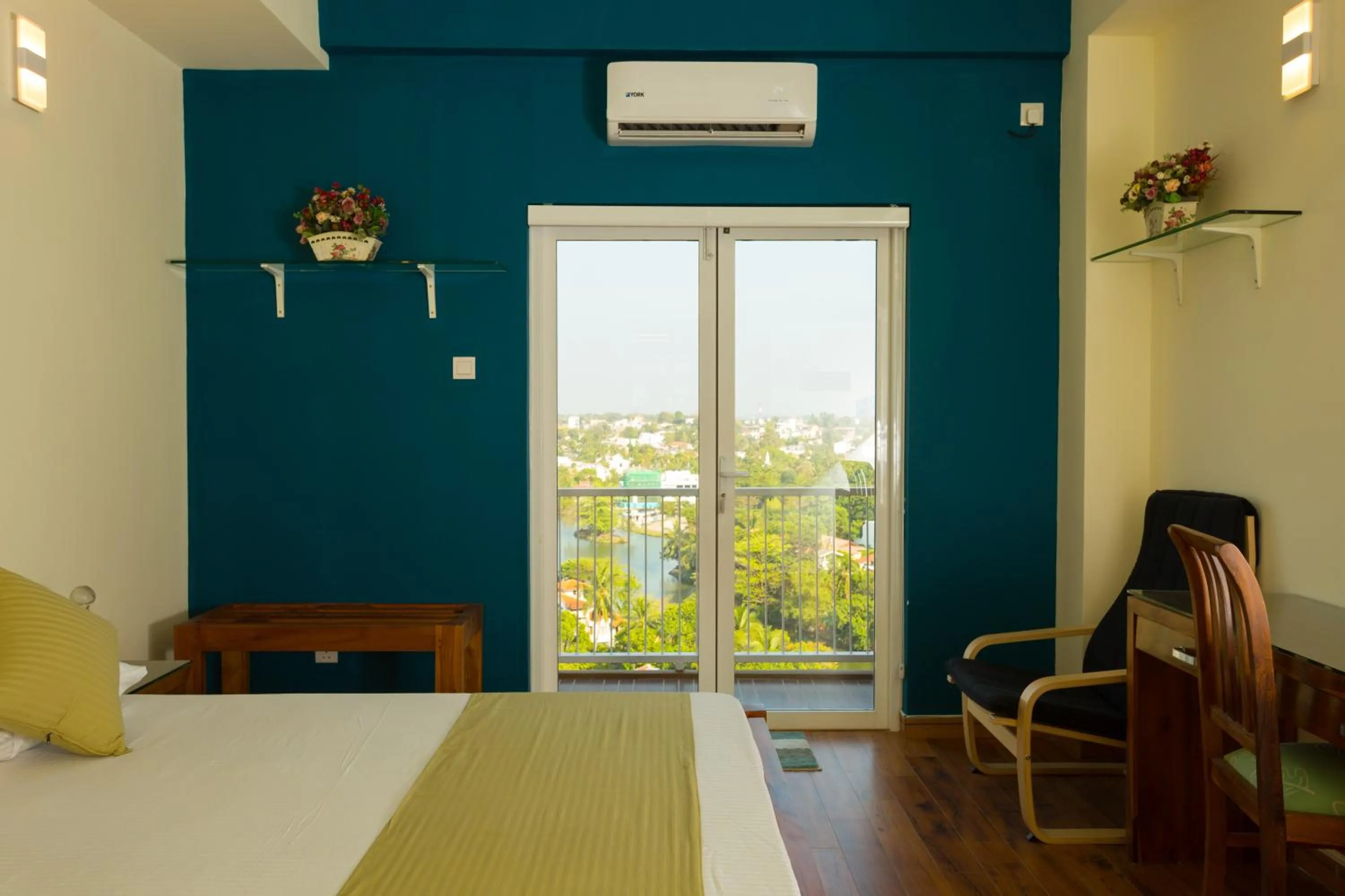 Bedroom, Bed in Shalom Residence Nawala