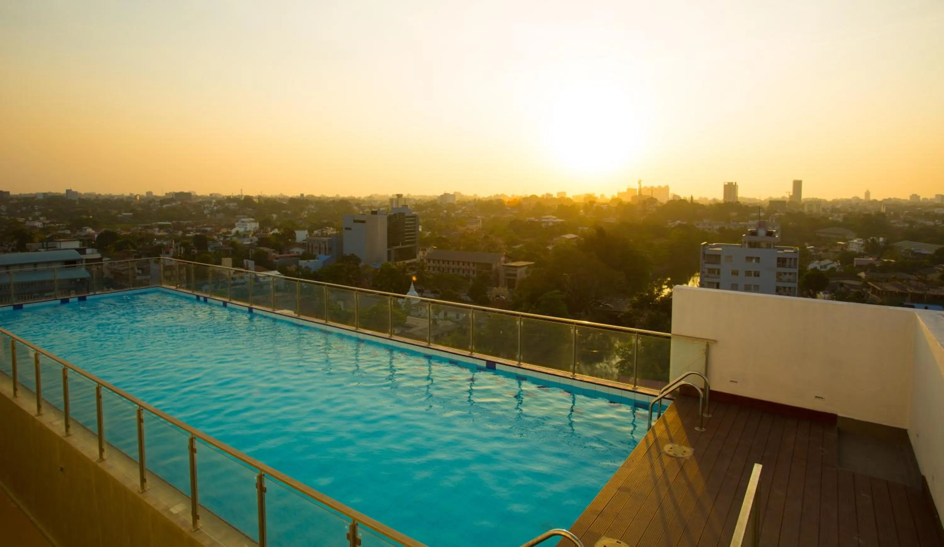 Swimming pool in Shalom Residence Nawala