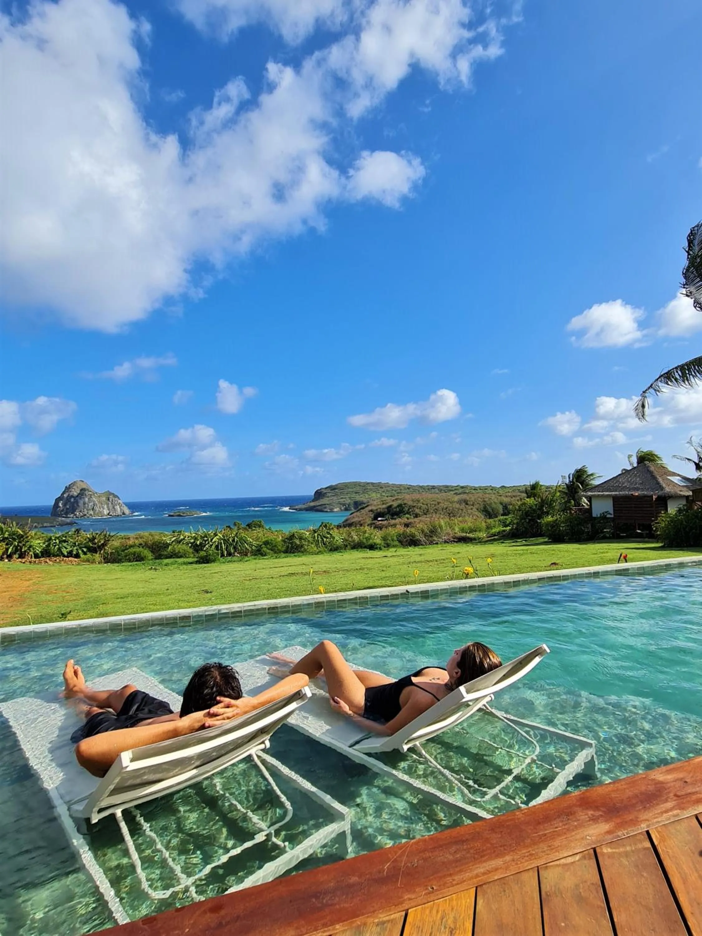 Swimming pool in NANNAI Noronha