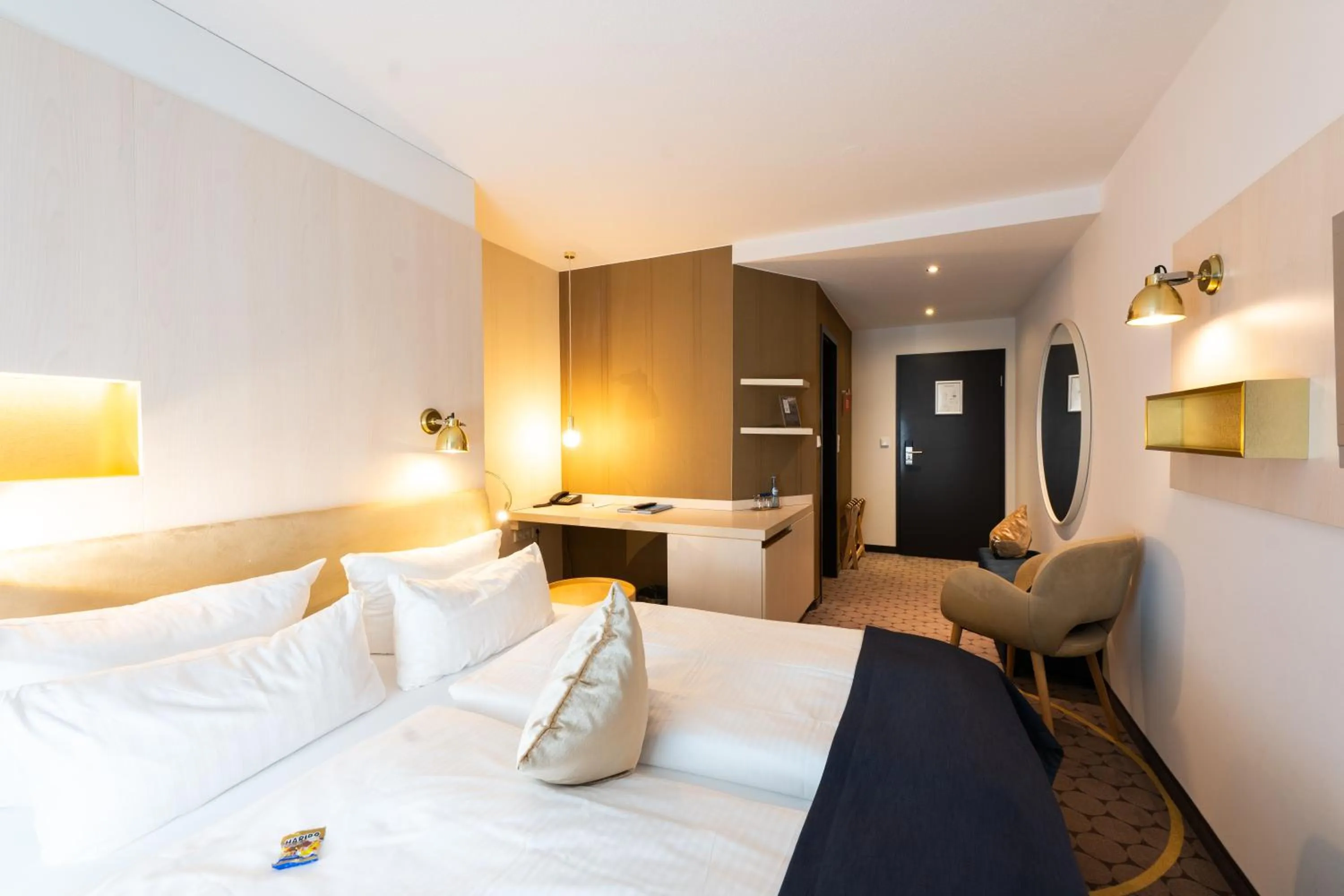 Photo of the whole room, Bed in Hotel Zum Zollhaus