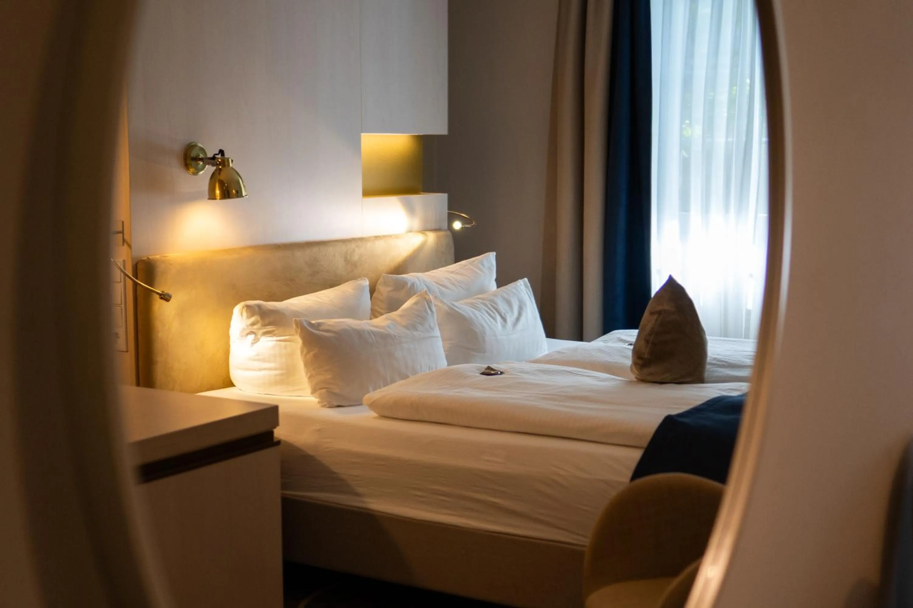 Photo of the whole room, Bed in Hotel Zum Zollhaus