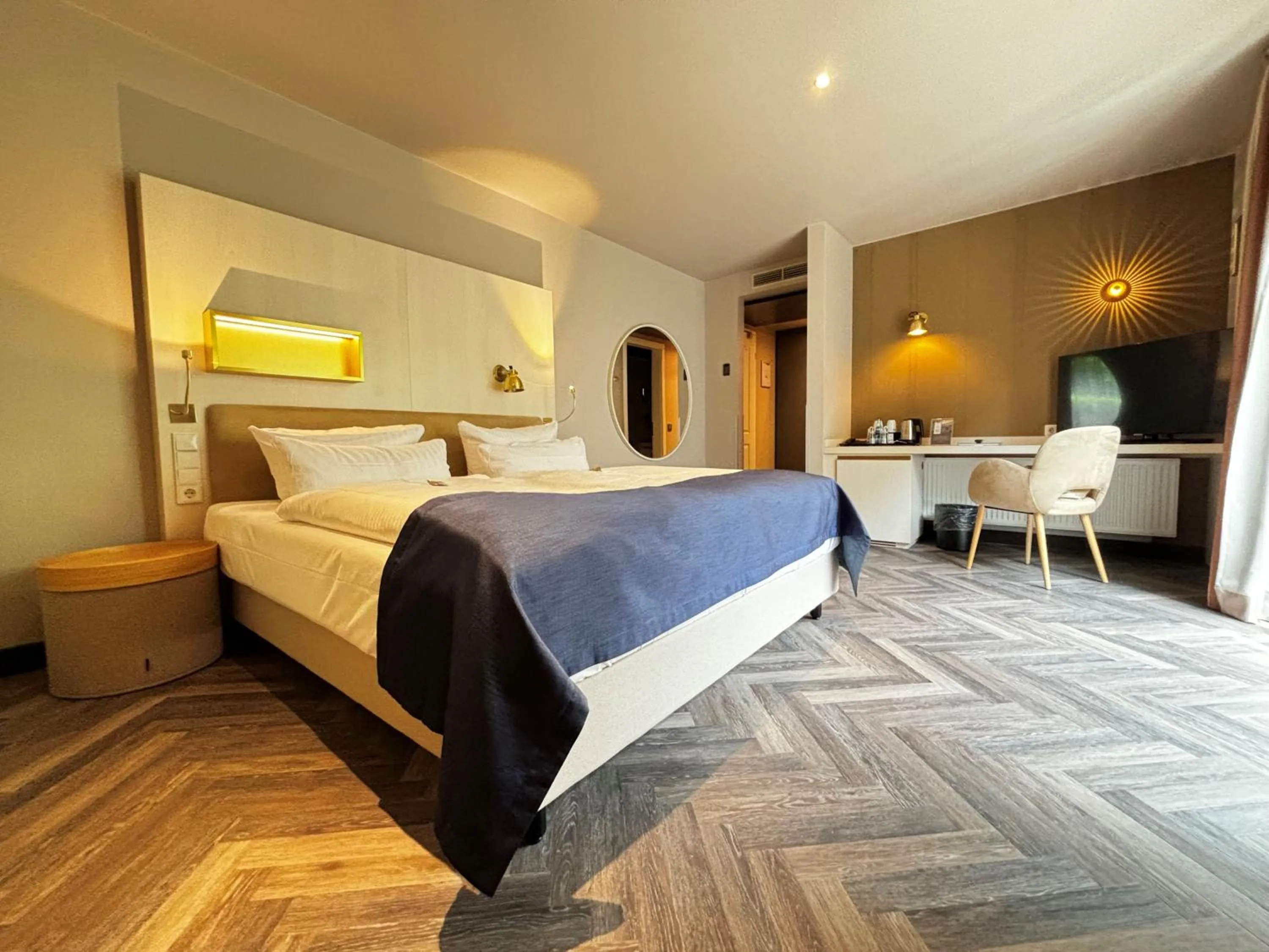 Bedroom, Bed in Hotel Zum Zollhaus