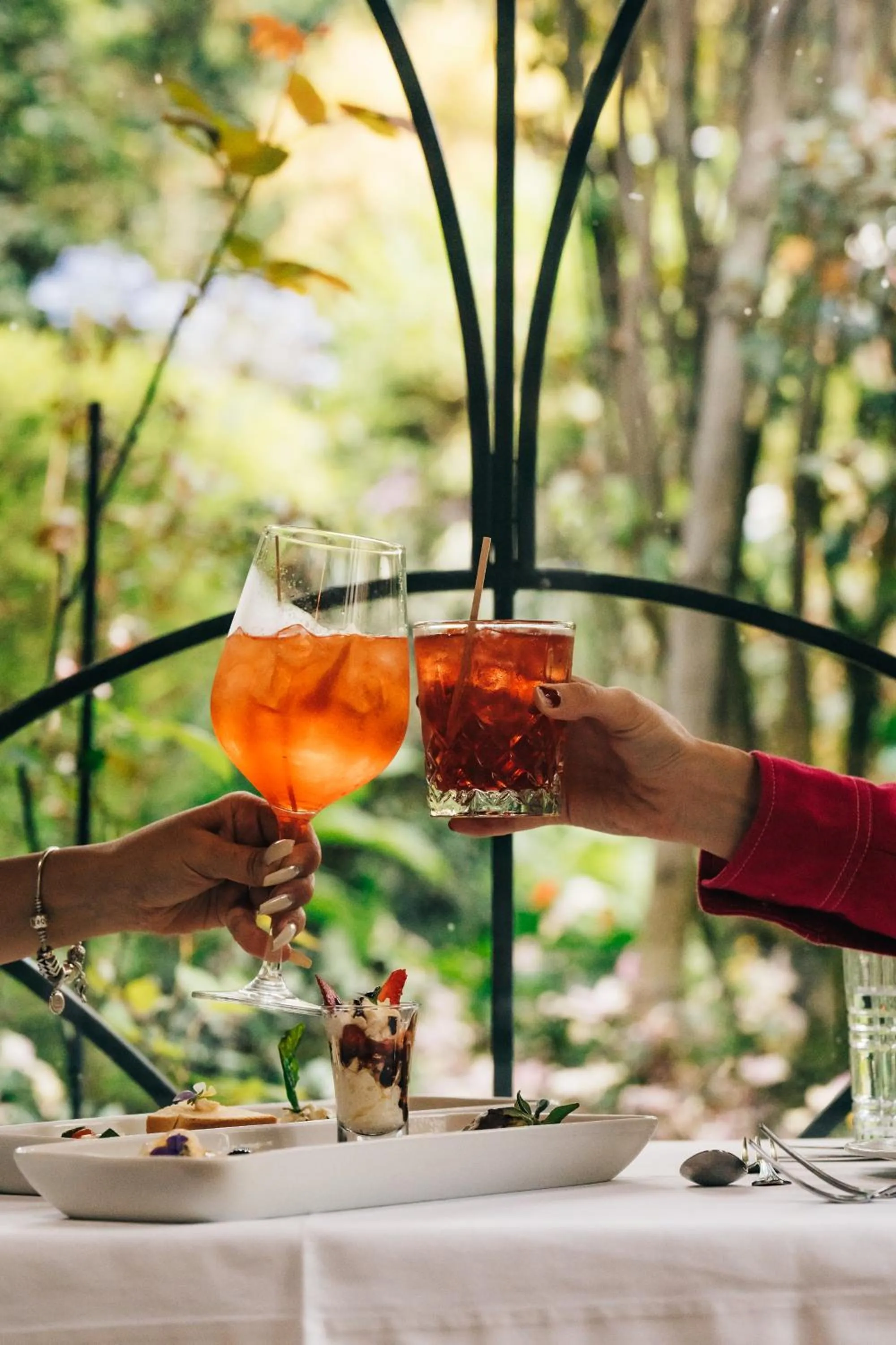 Alcoholic drinks in Mansion Alcazar