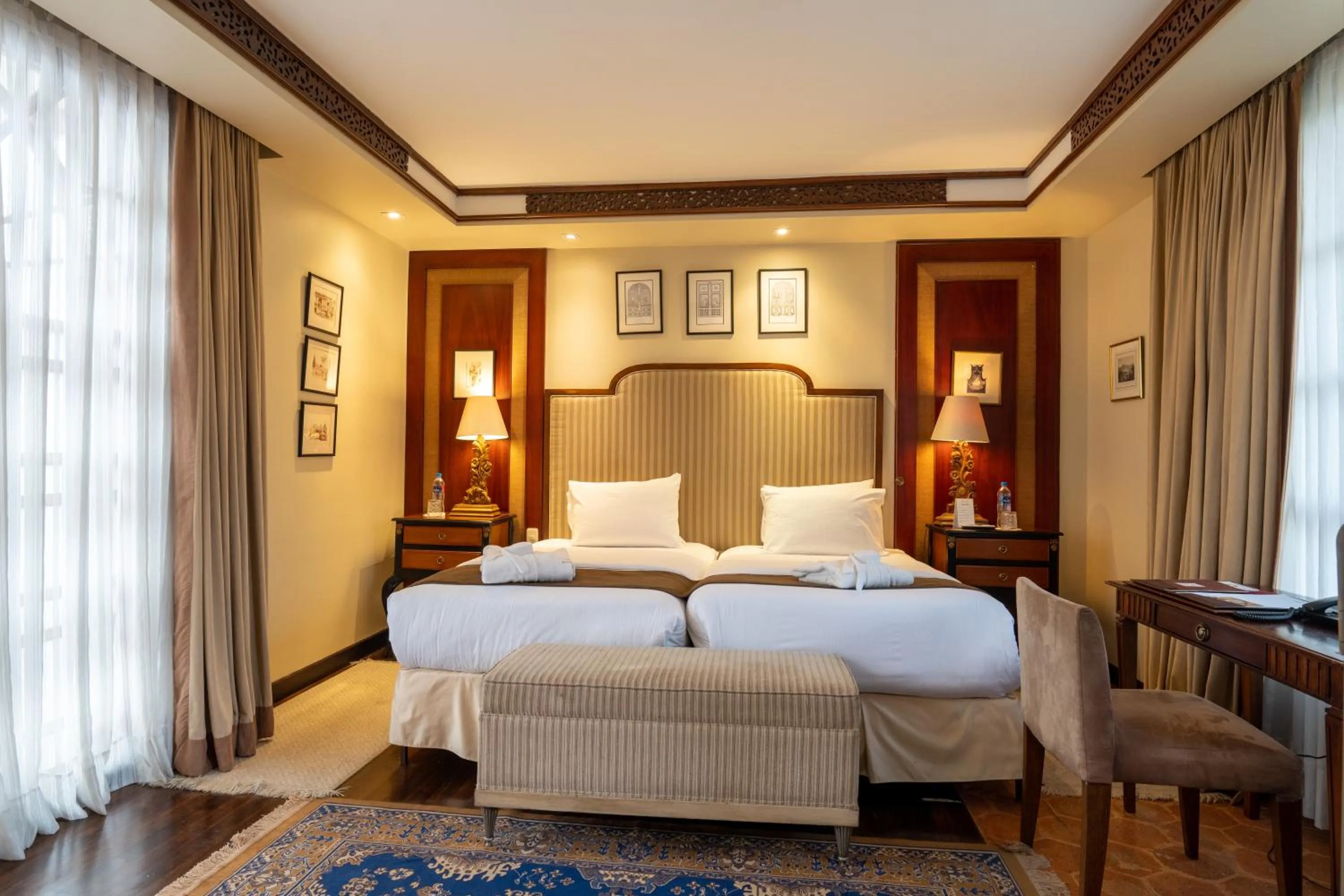 Photo of the whole room, Bed in Mansion Alcazar