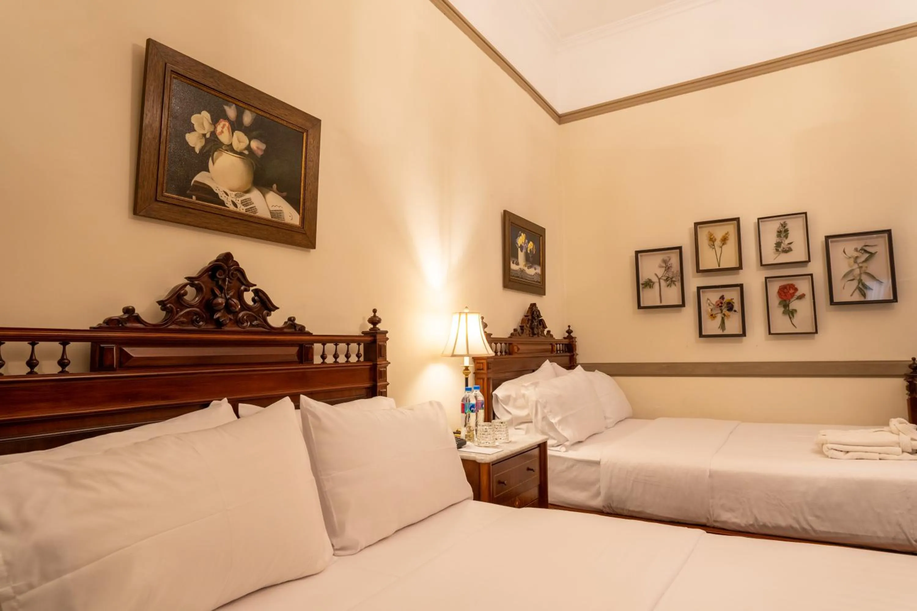 Bed in Mansion Alcazar