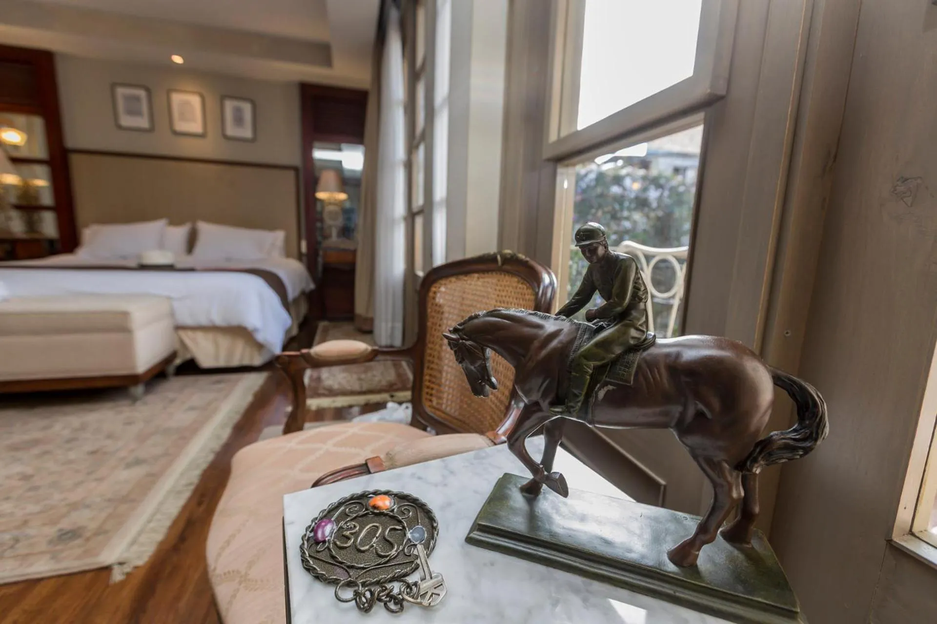 Decorative detail, Bed in Mansion Alcazar