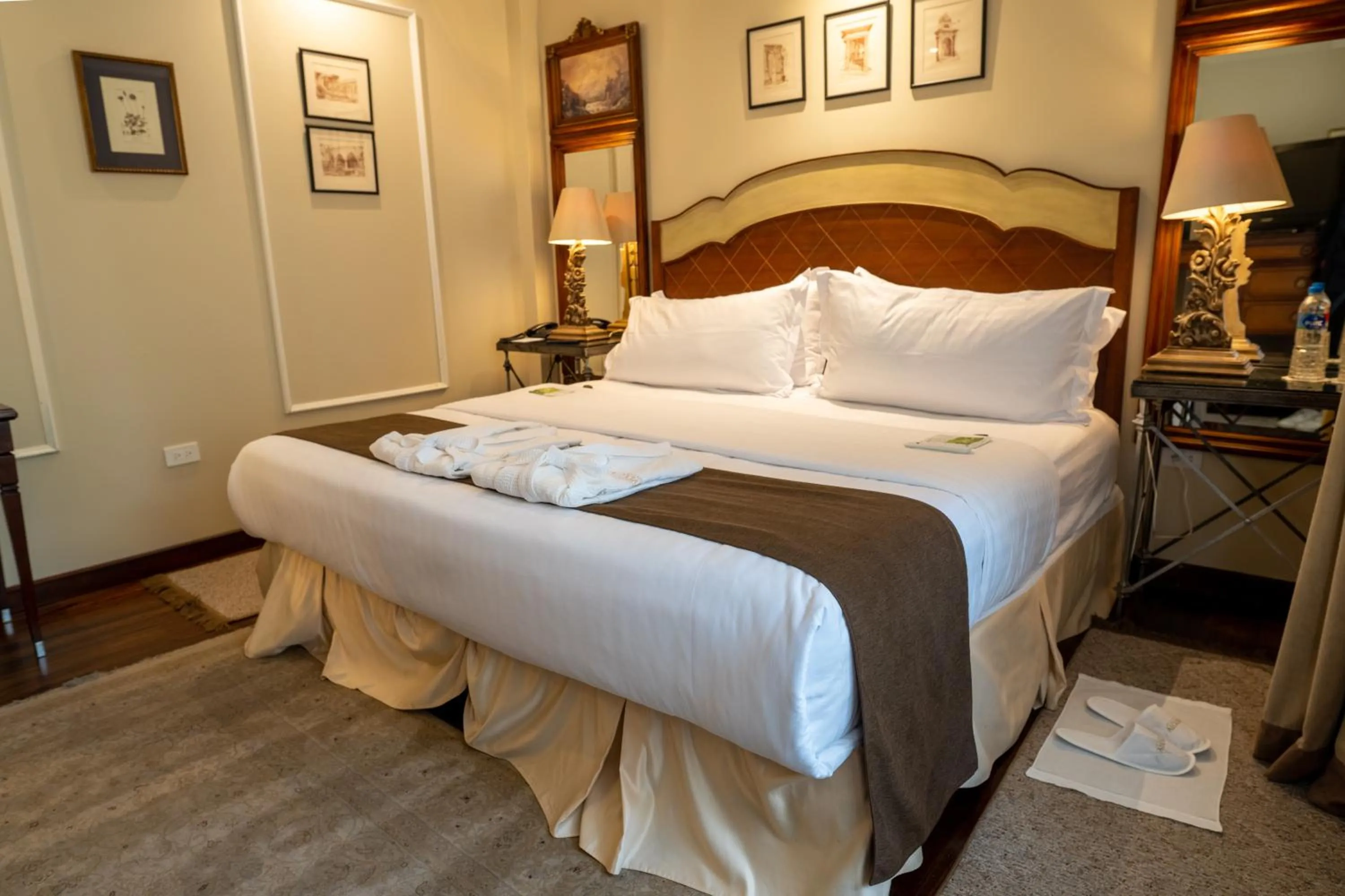 Bed in Mansion Alcazar