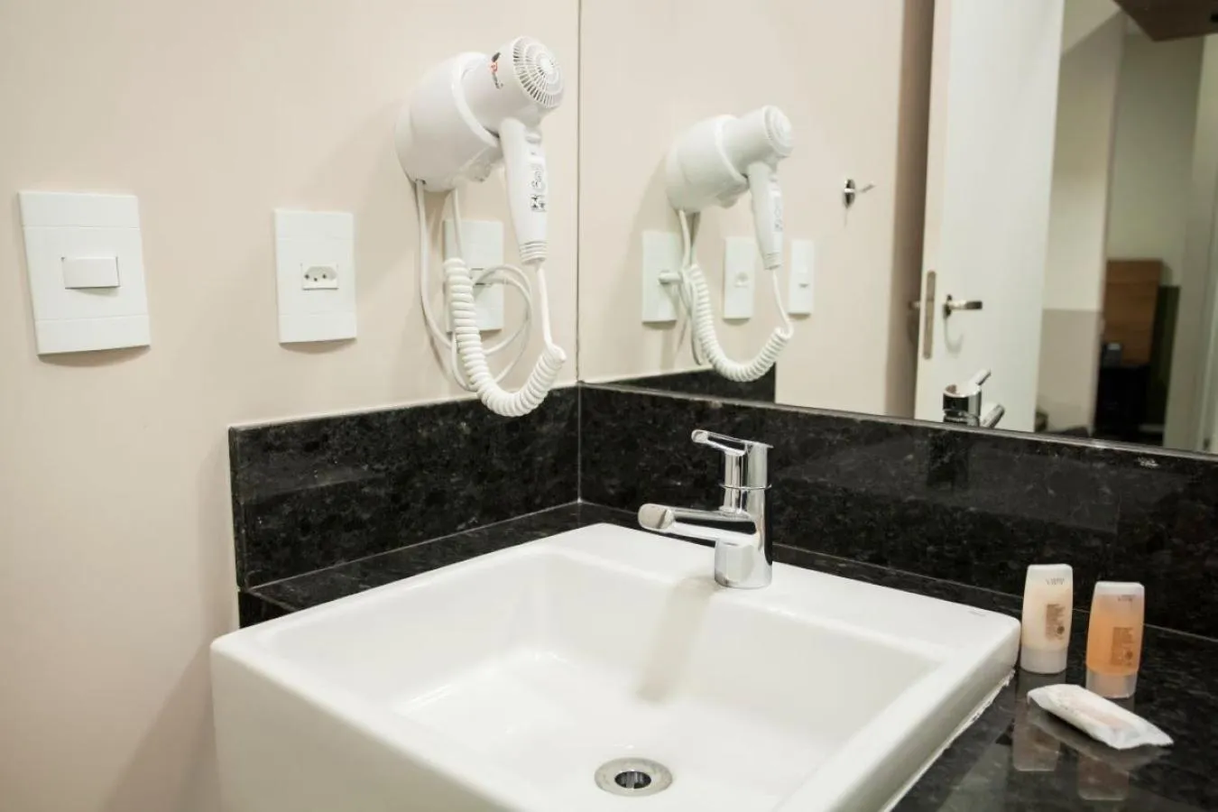 Bathroom in Travel Inn Hotels Wise Indaiatuba