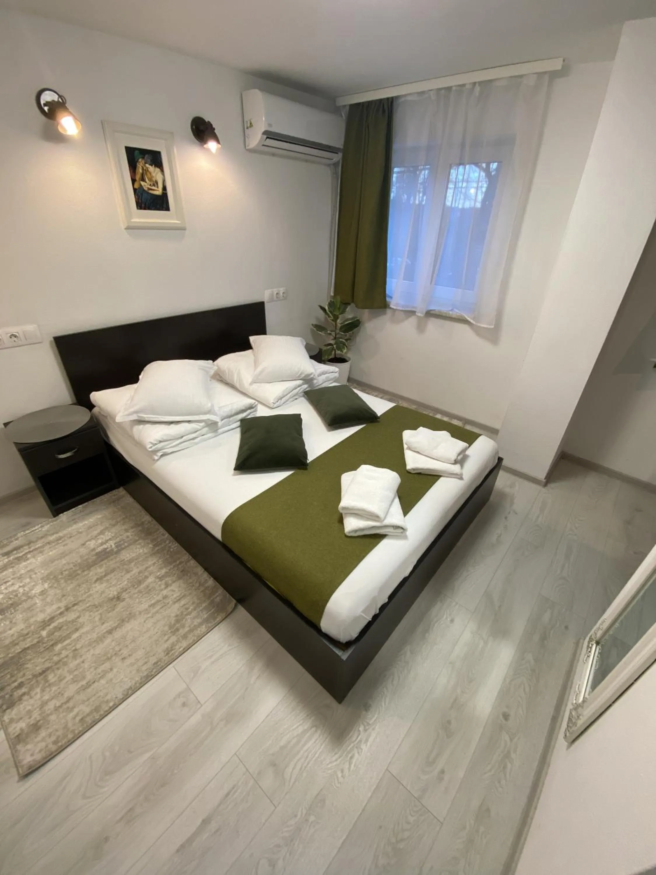 Bedroom, Bed in Pensiunea Pictorilor