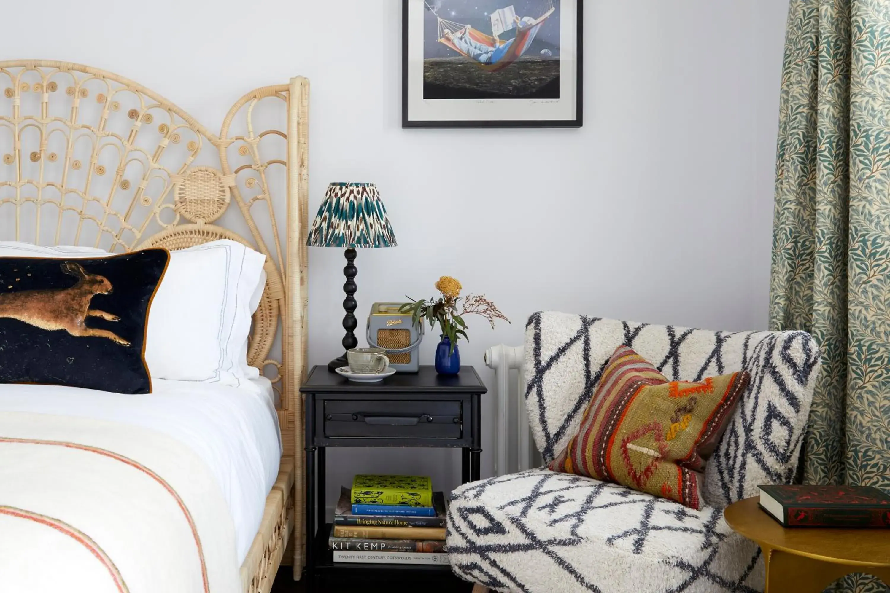 Double Room with Garden View in Artist Residence Oxfordshire Double Room with Garden View in Artist Residence Oxfordshire