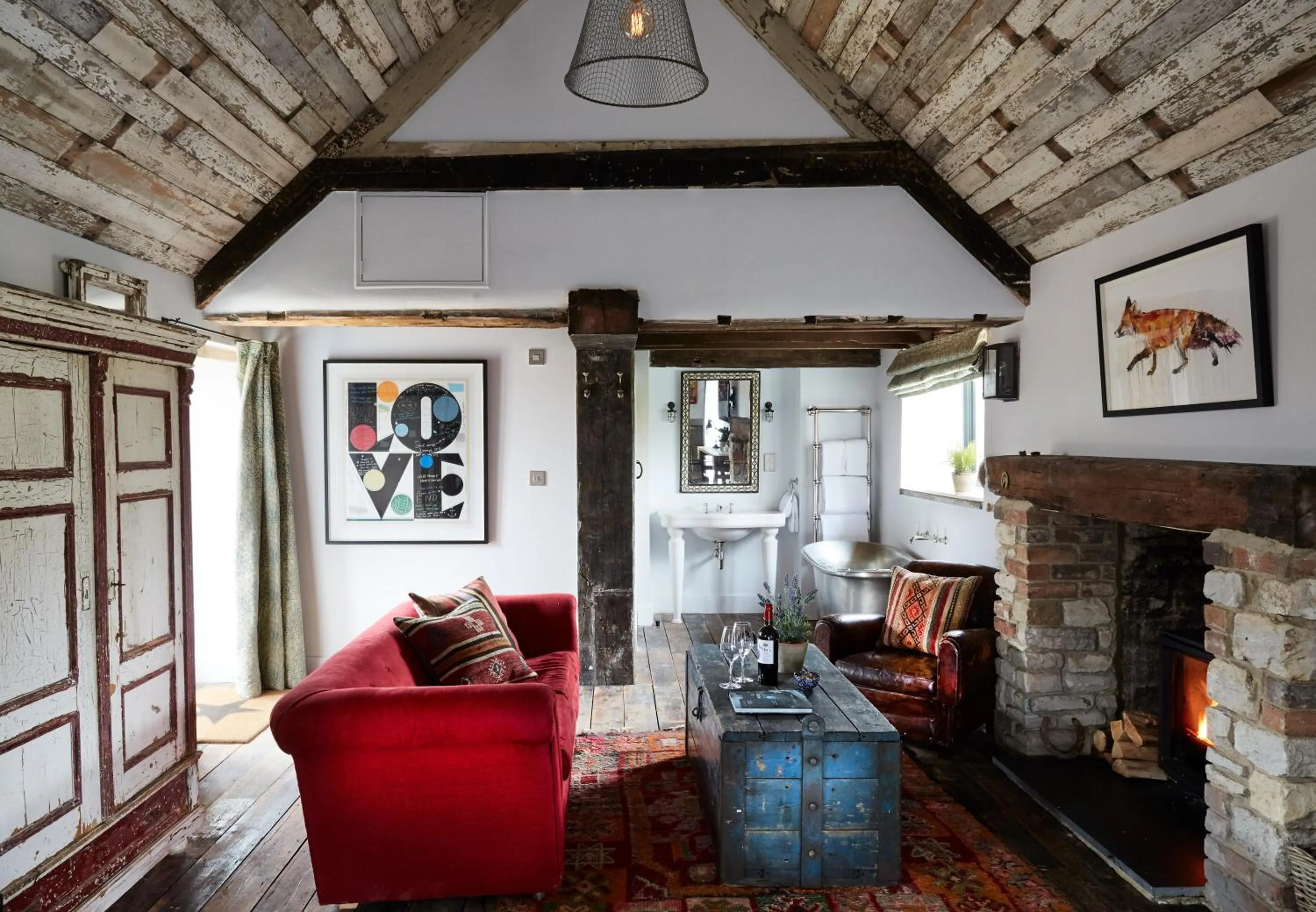 Bathroom in Artist Residence Oxfordshire