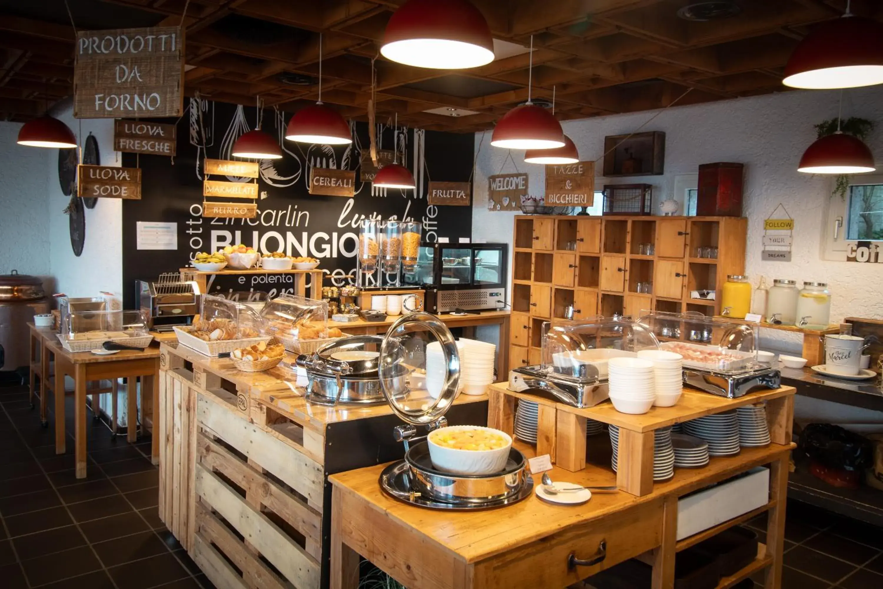 Breakfast in Hotel Serpiano Breakfast in Hotel Serpiano