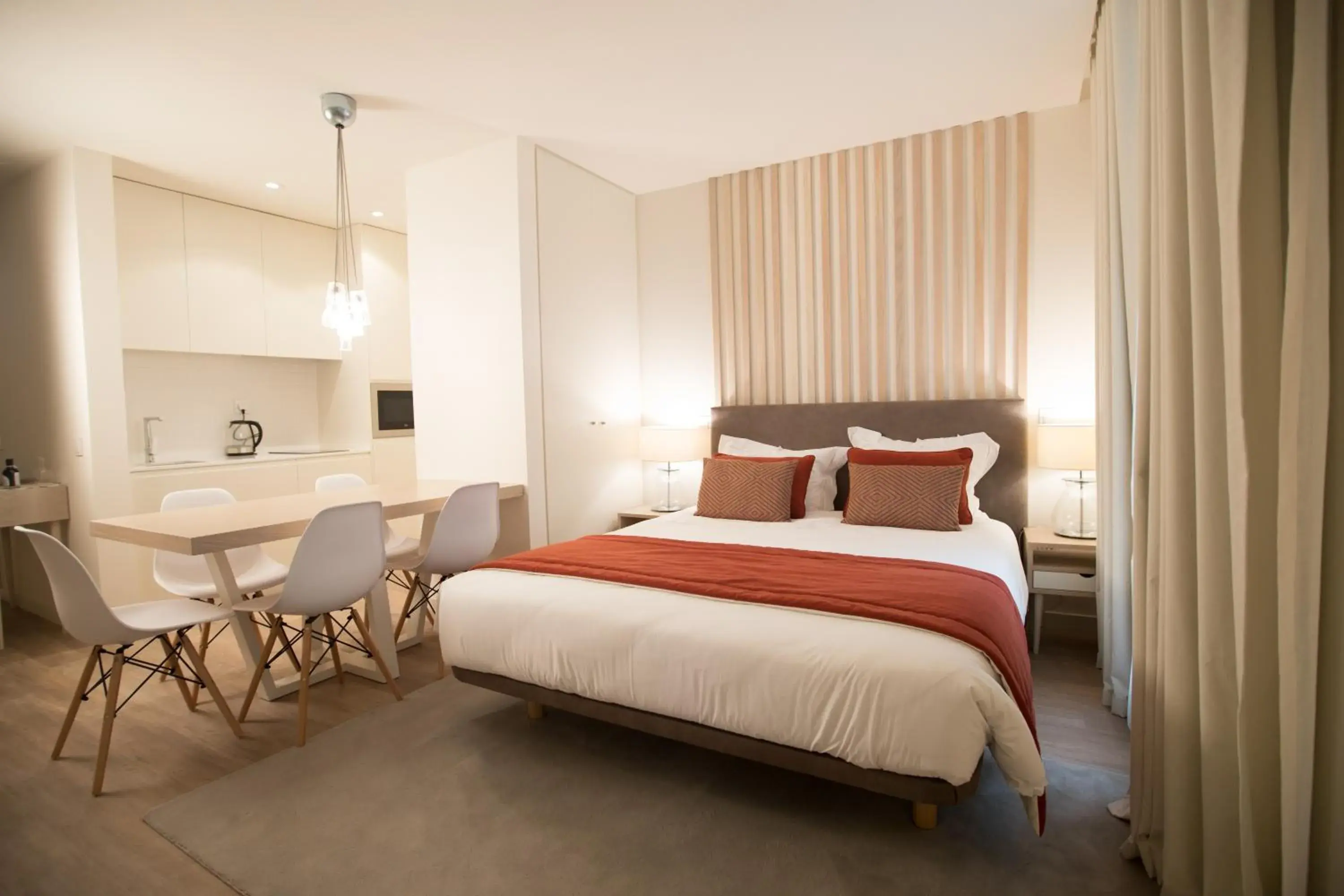 Bed in Almada Wine House - Tourism Apartments Bed in Almada Wine House - Tourism Apartments