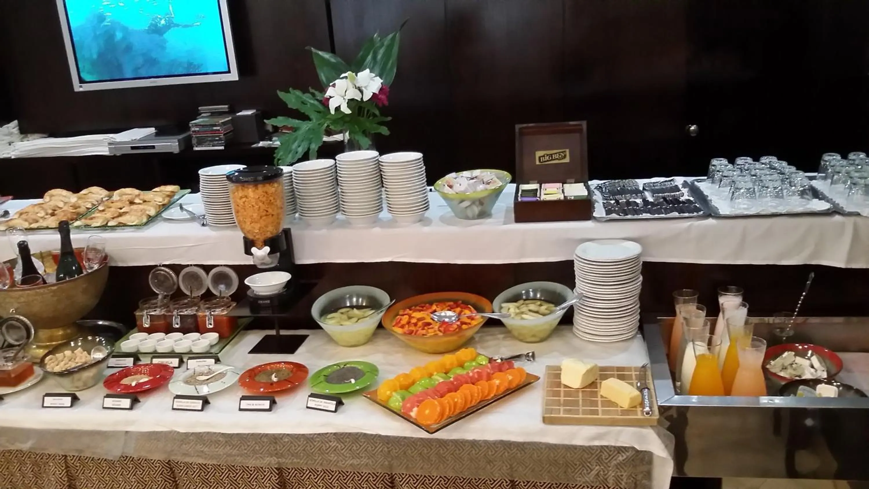 Restaurant/places to eat in Bisonte Palace Hotel