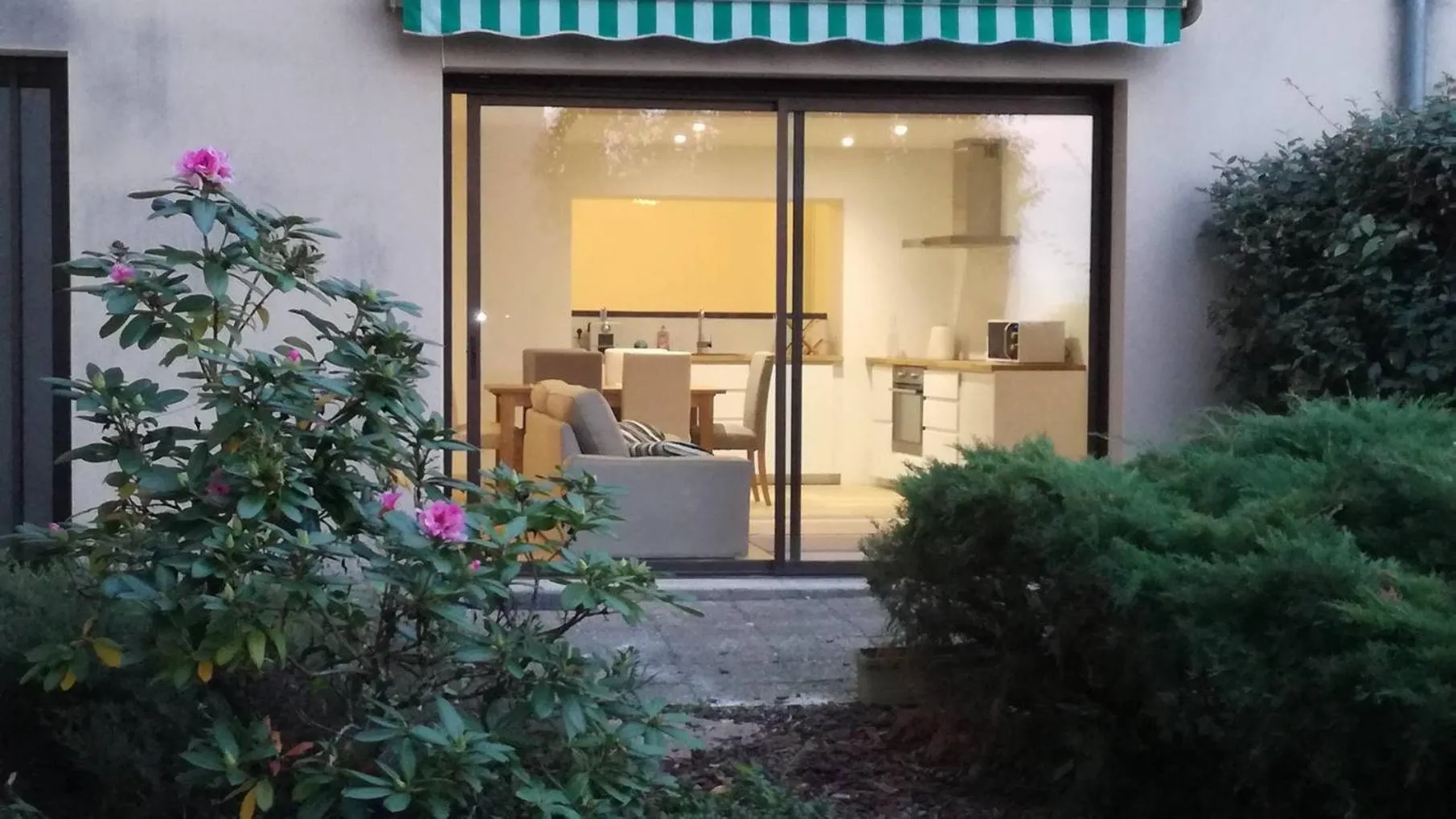 Property building in Le DenysPuech 55m2 plein centre avec jardin!
