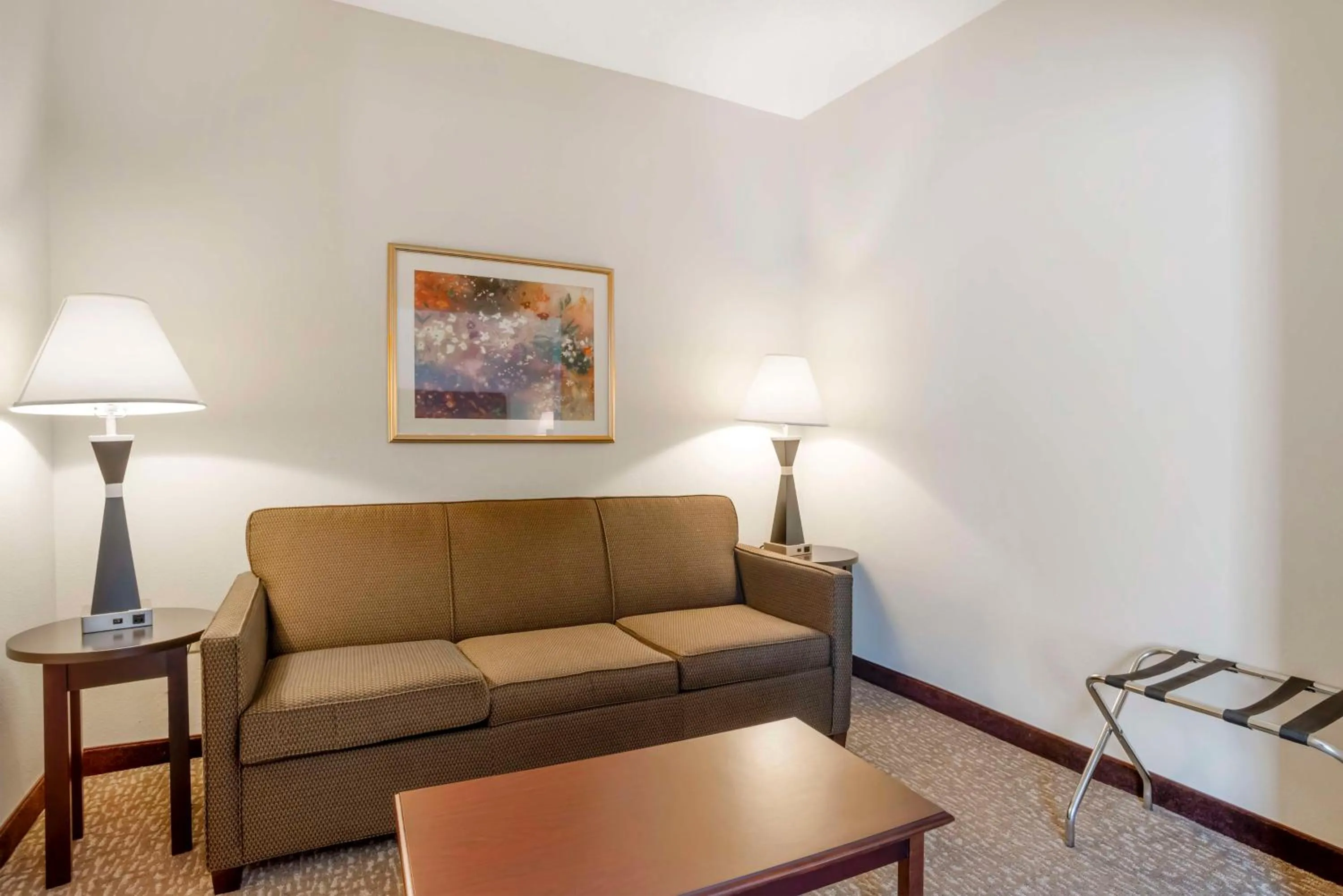 Bedroom in Best Western Carowinds