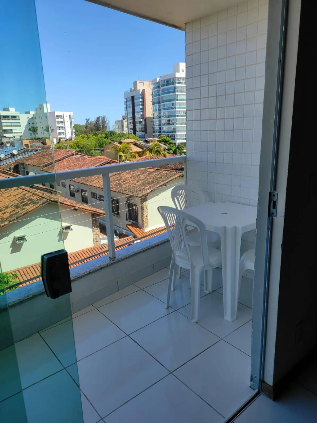Balcony/Terrace in Seu Apê na Enseada Azul - Bacutia !!!