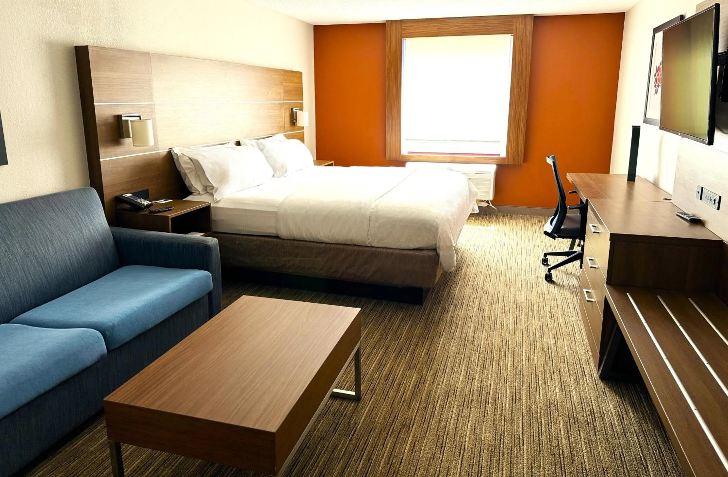 Bed in Holiday Inn Express & Suites - Lincoln East - White Mountains by IHG
