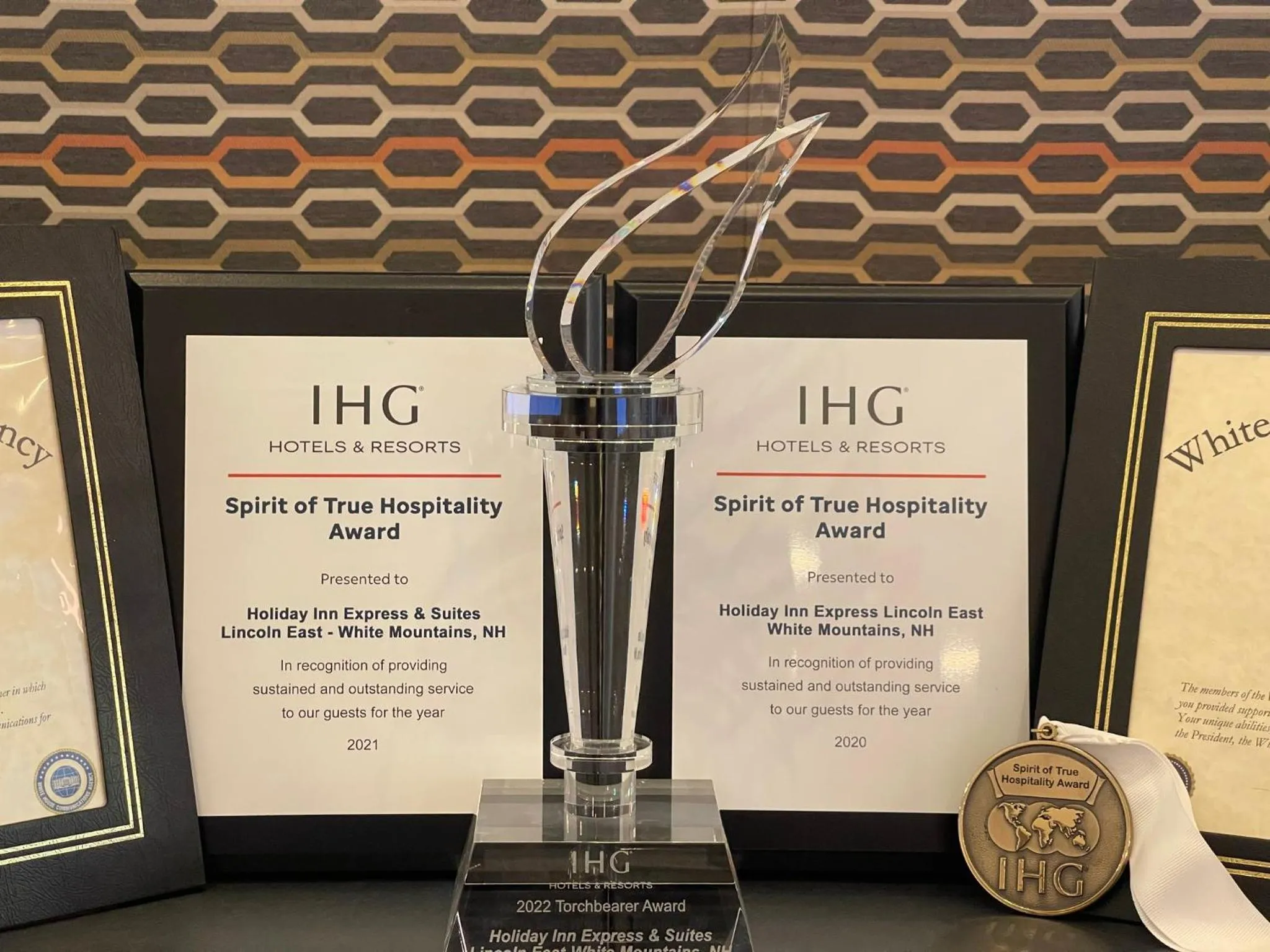 Property building in Holiday Inn Express & Suites - Lincoln East - White Mountains by IHG