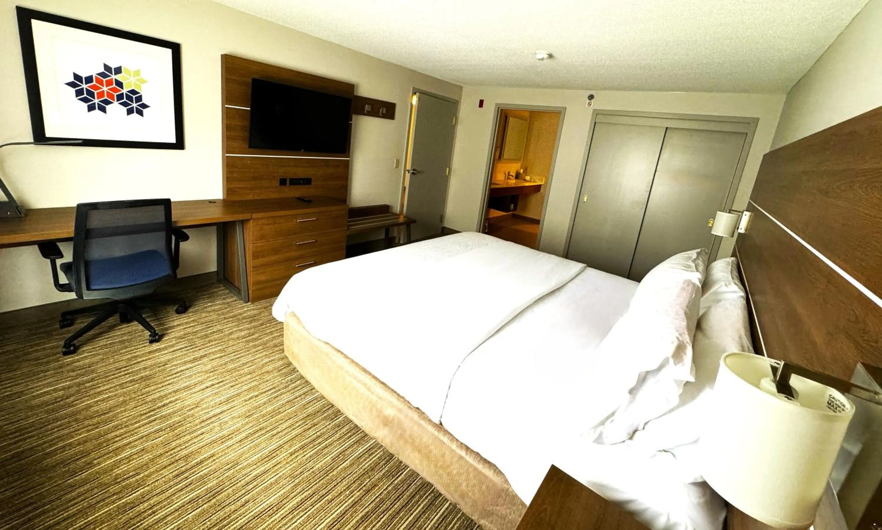 Bed in Holiday Inn Express & Suites - Lincoln East - White Mountains by IHG