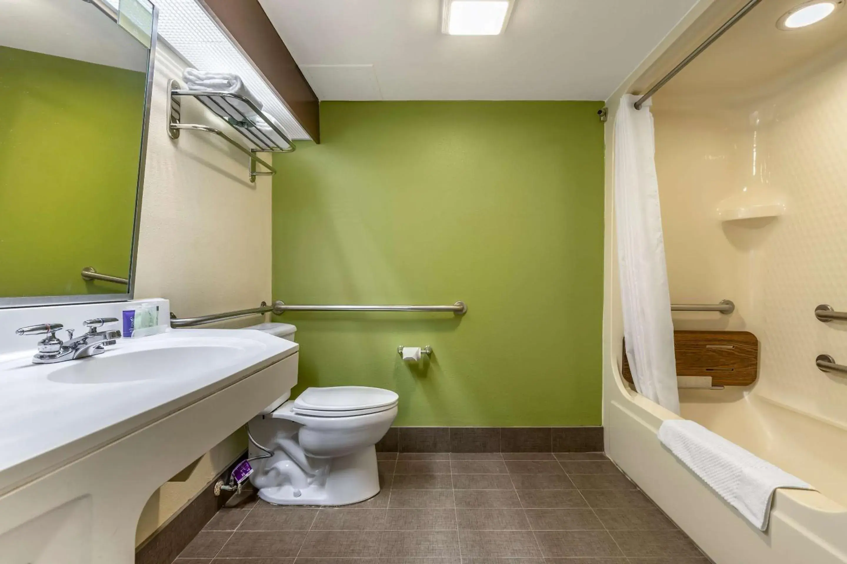 Bedroom in Sleep Inn Matthews-Charlotte Bedroom in Sleep Inn Matthews-Charlotte